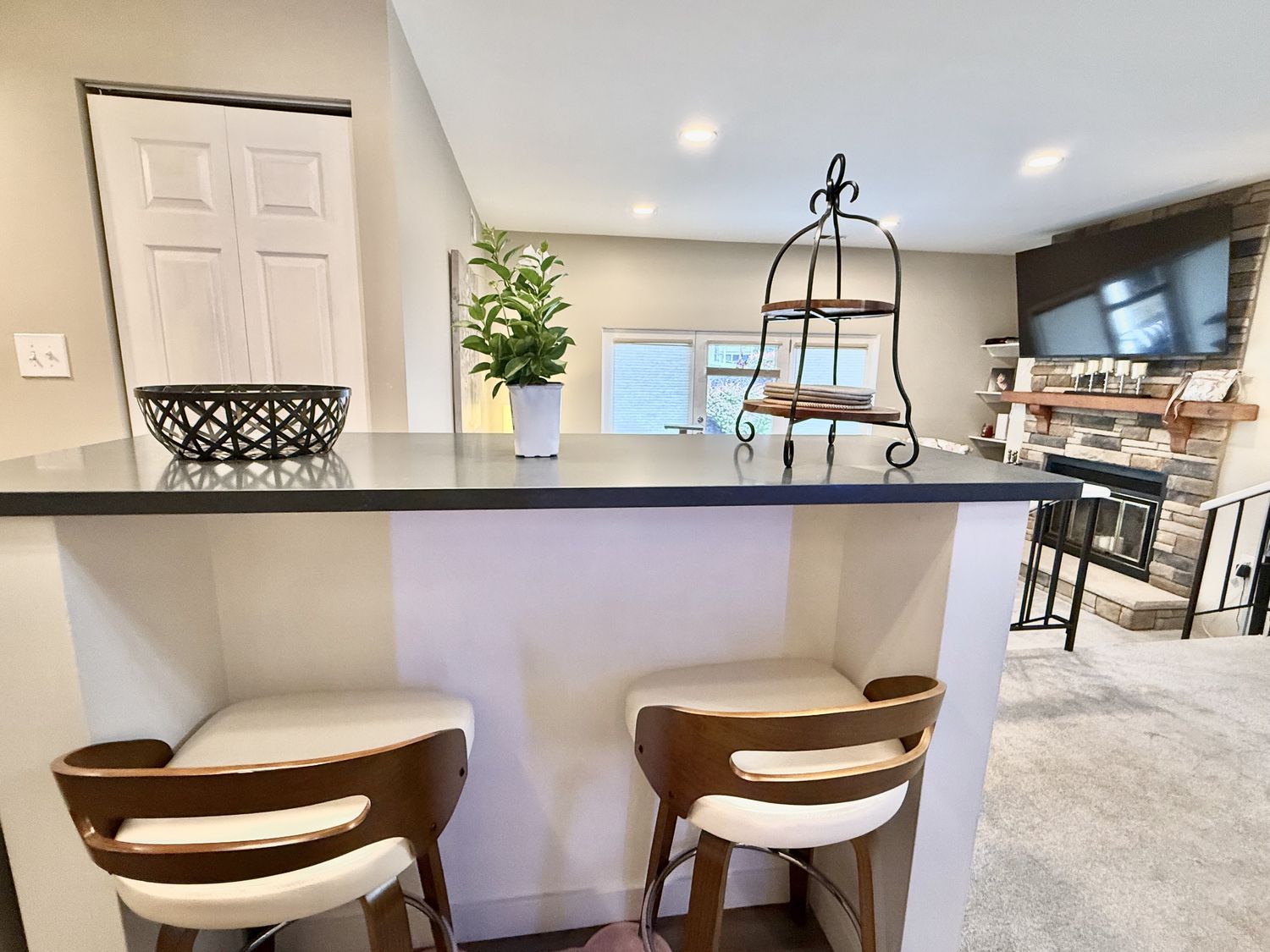 1813 Kenzie Drive