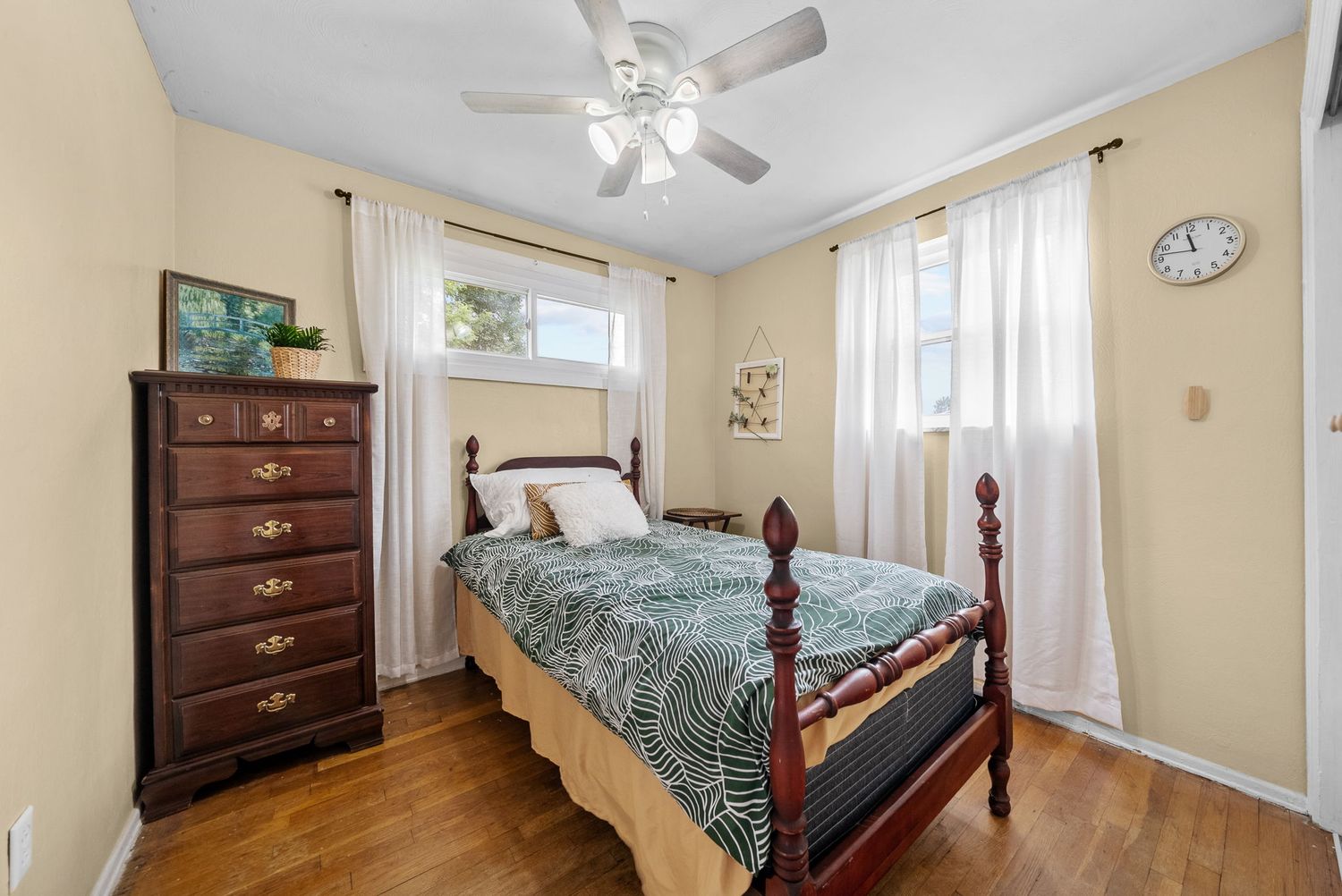 33 Claireview Dr