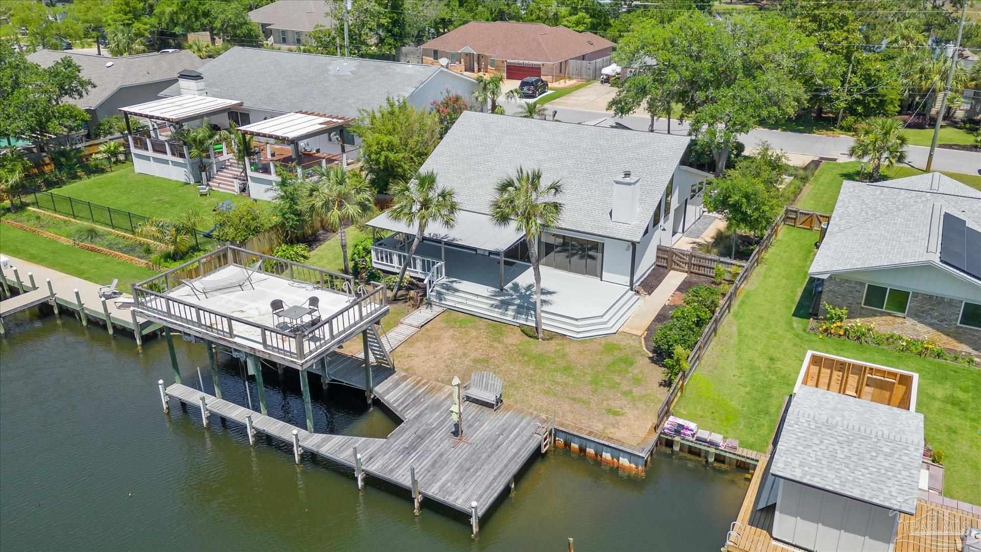 927 Coronado Dr