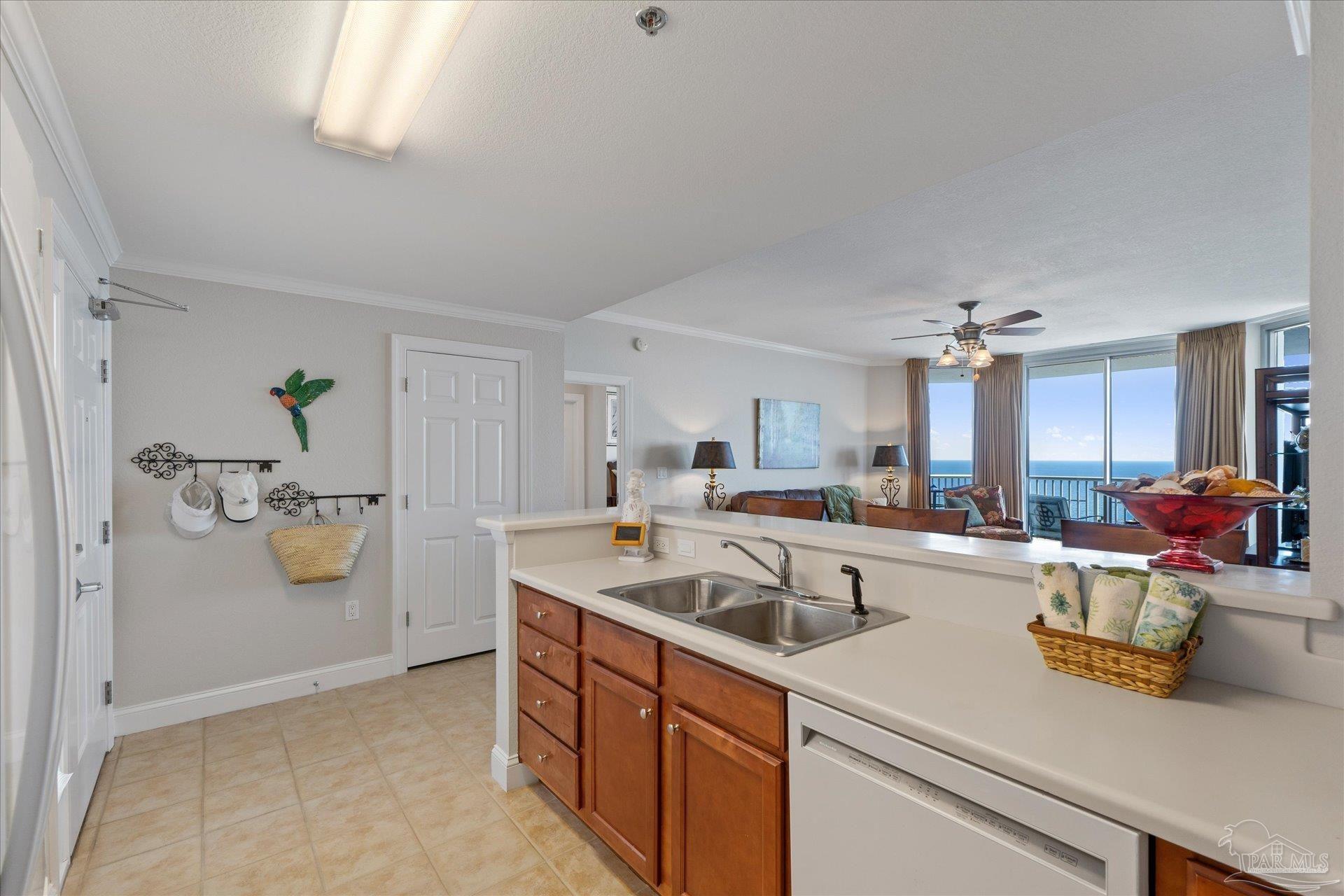 850 Ft Pickens Rd # 1540