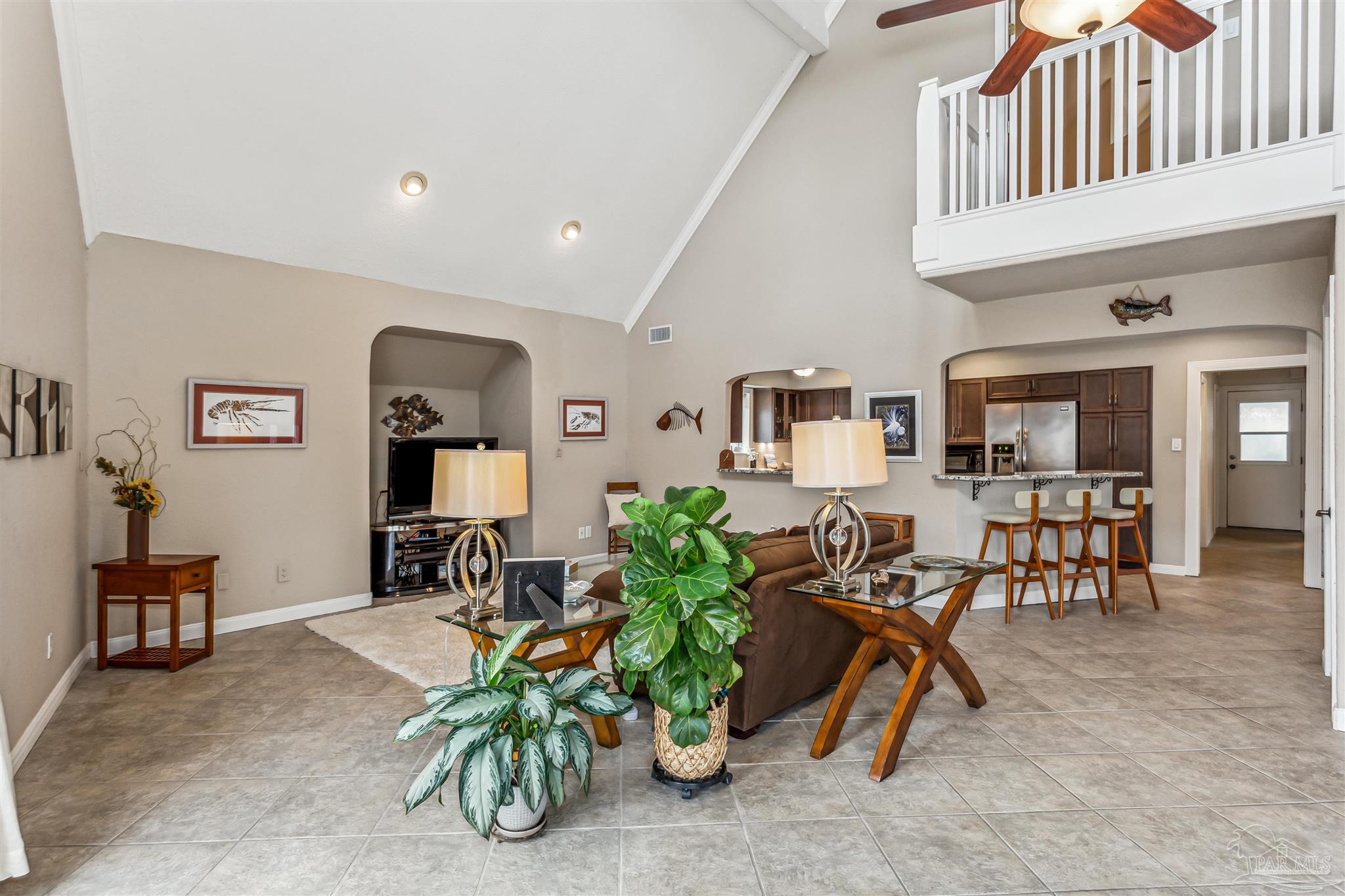 1114 Park Ln