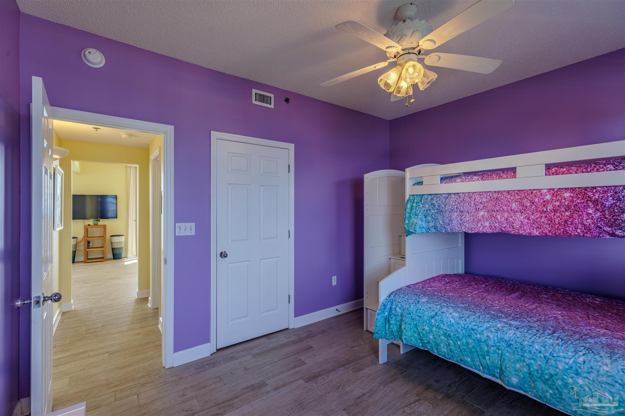 800 Ft Pickens Rd # 1603