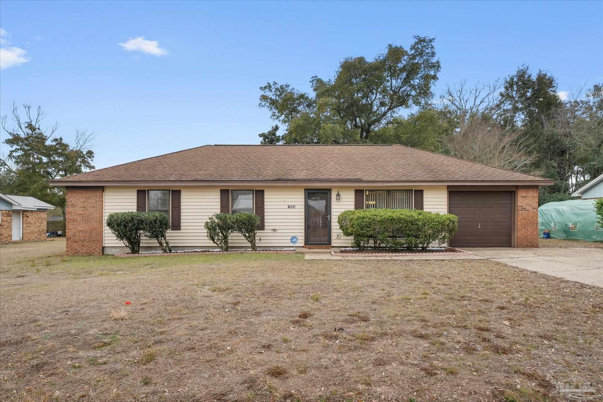 7805 Coronet Ln