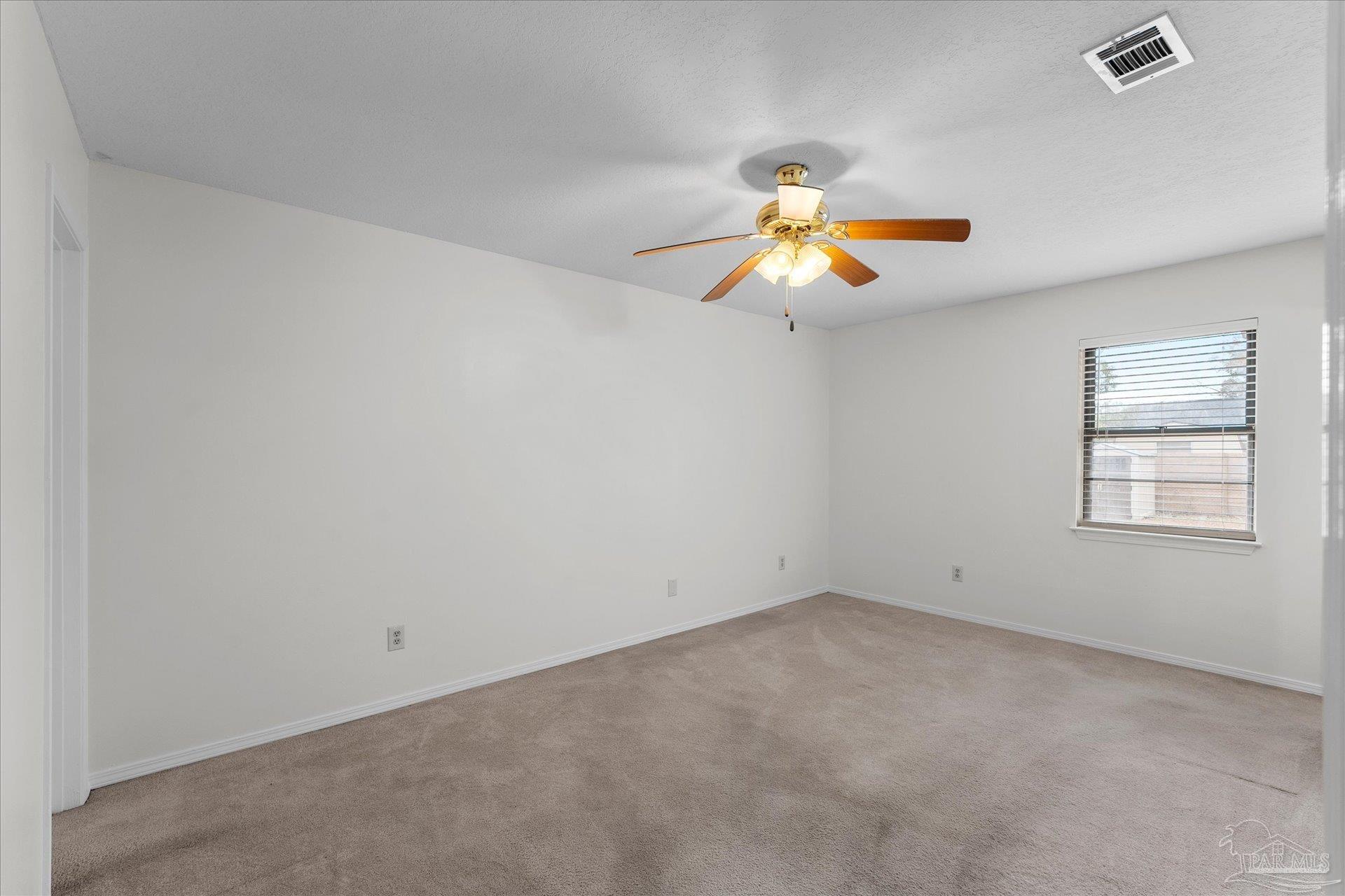7805 Coronet Ln