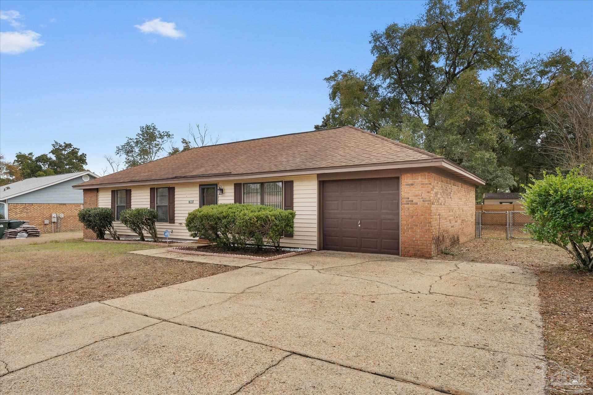 7805 Coronet Ln