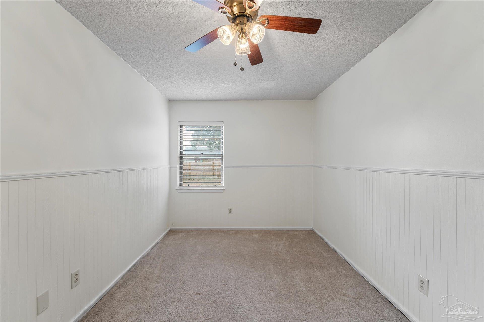 7805 Coronet Ln