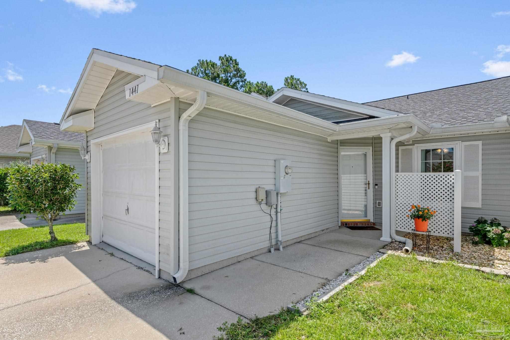 1441 Dunhurst Dr
