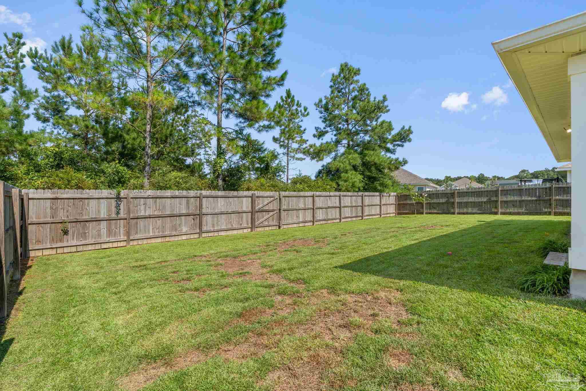 4005 Whitetail Ln