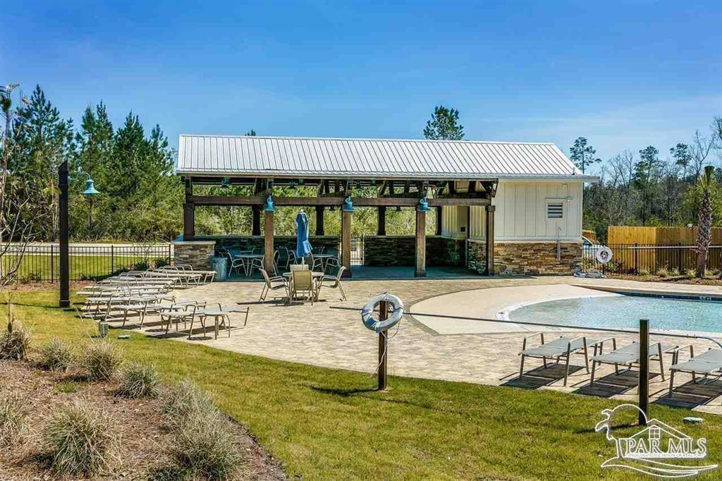 4005 Whitetail Ln