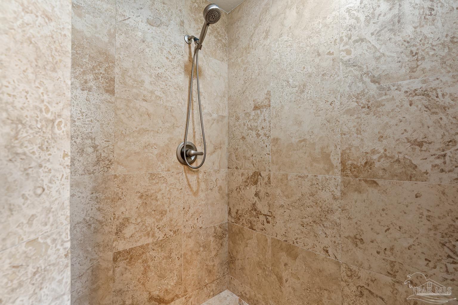 961 Aquamarine Dr