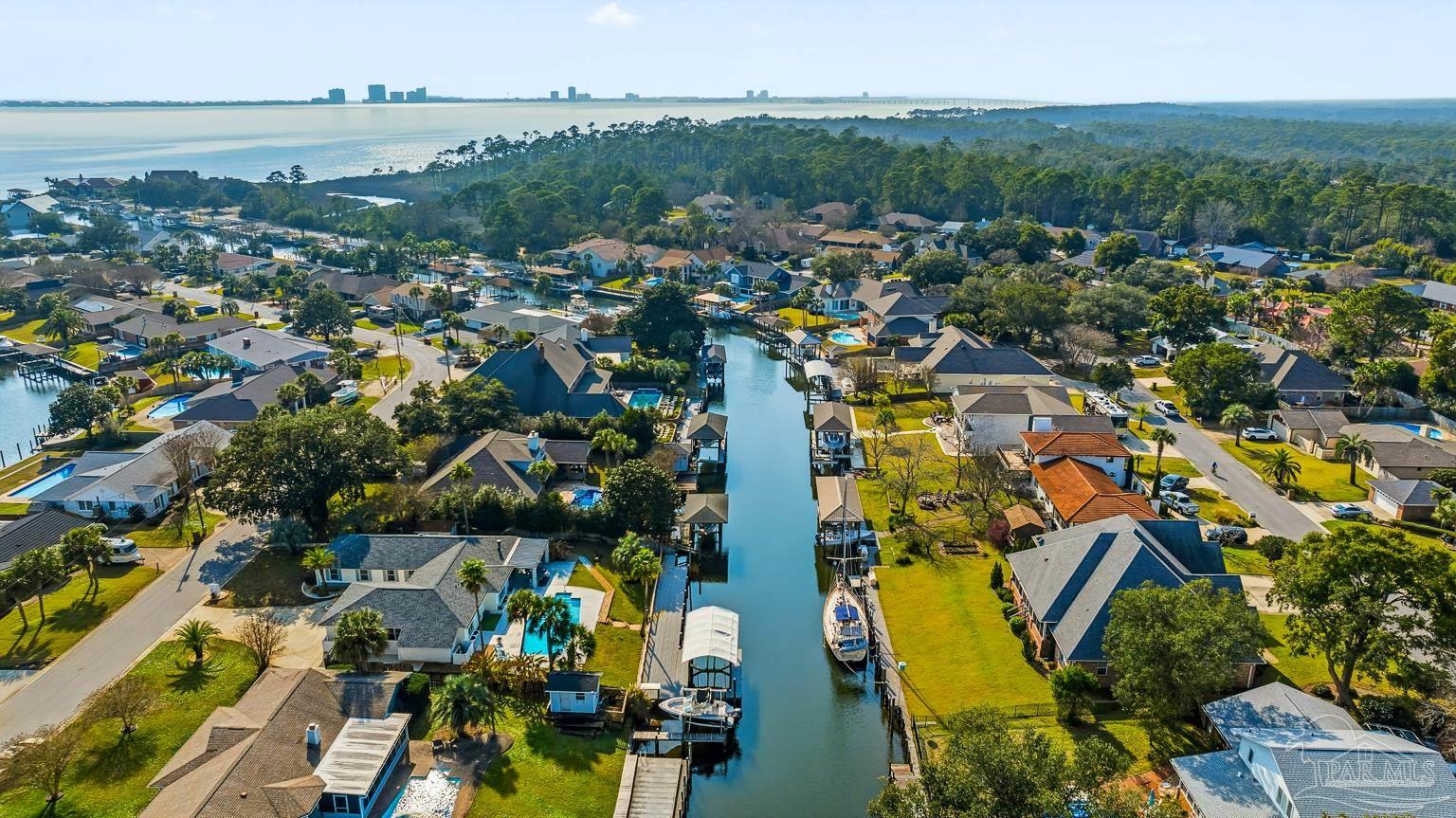 961 Aquamarine Dr