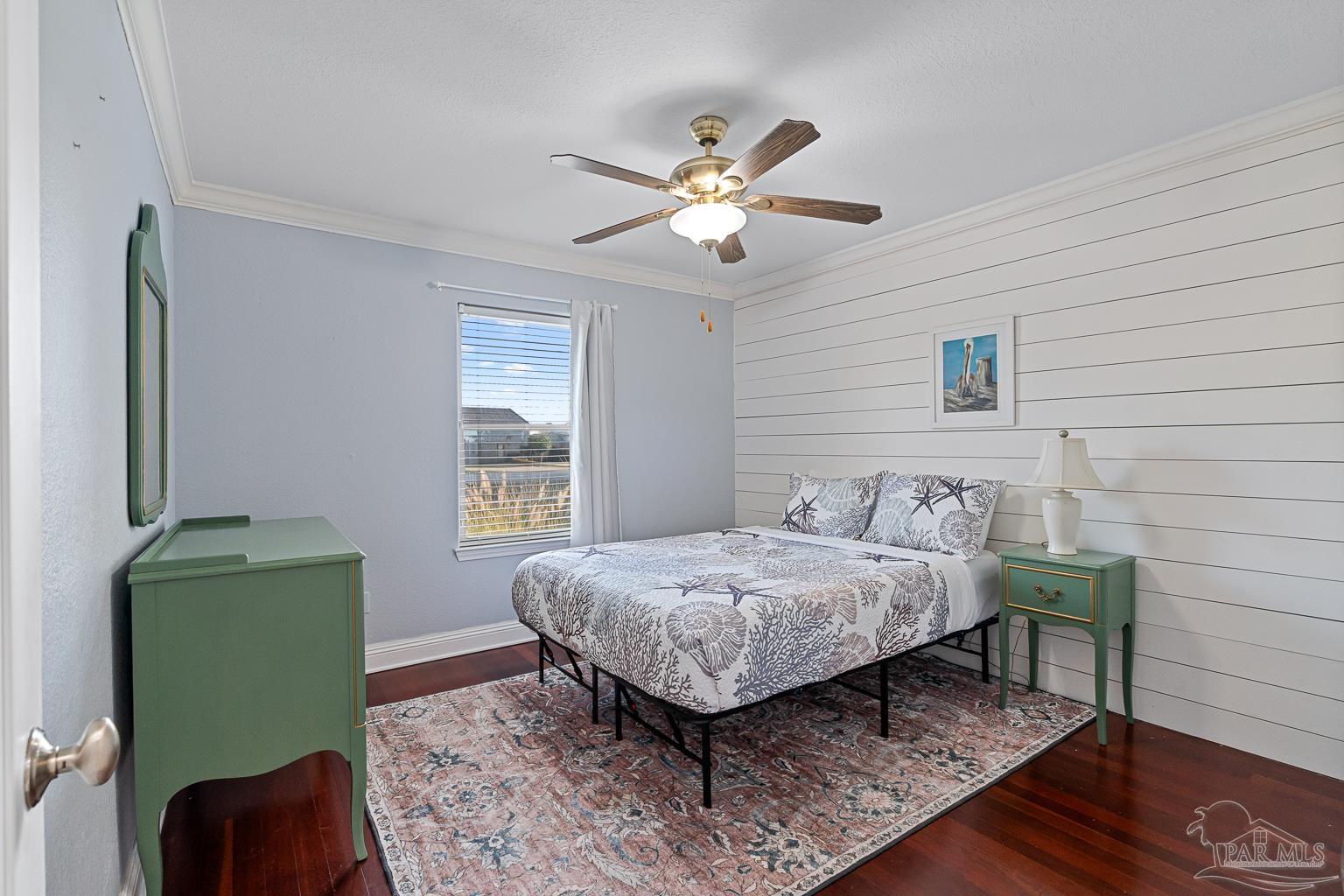 961 Aquamarine Dr