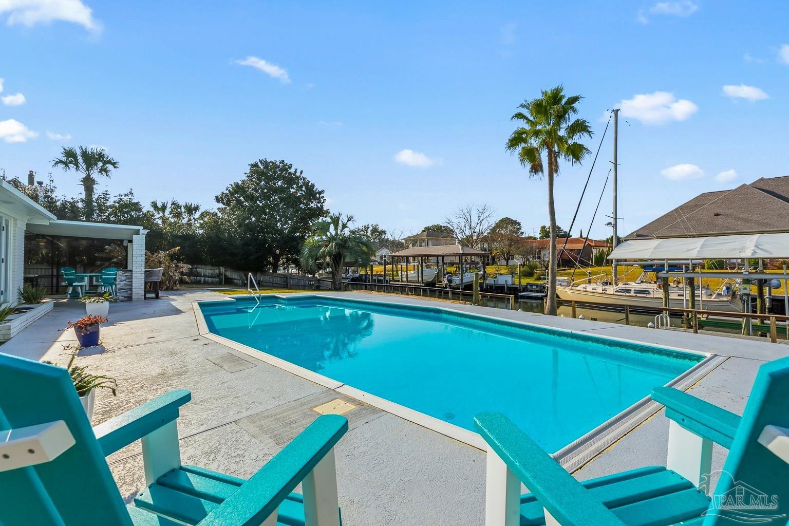 961 Aquamarine Dr