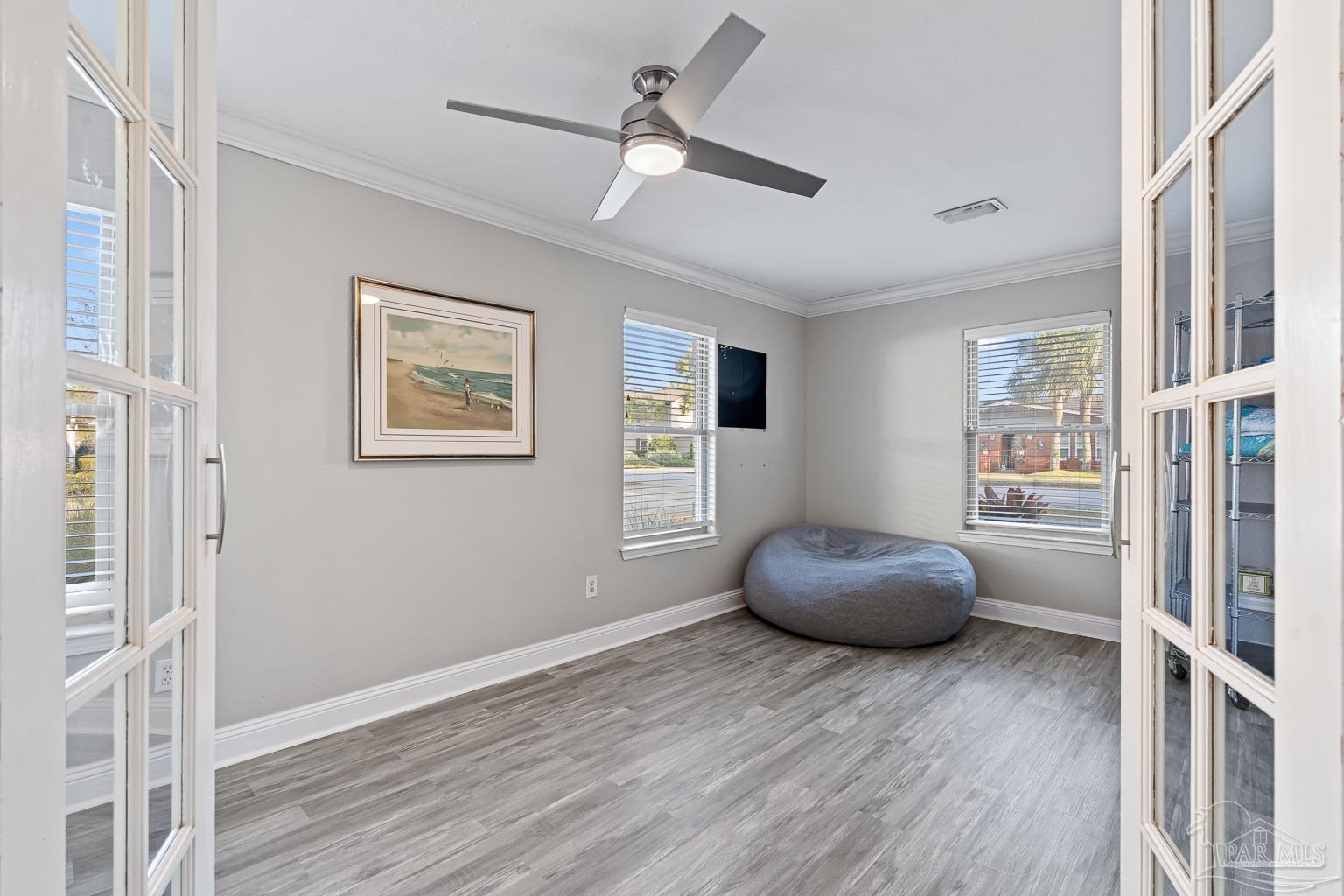 961 Aquamarine Dr