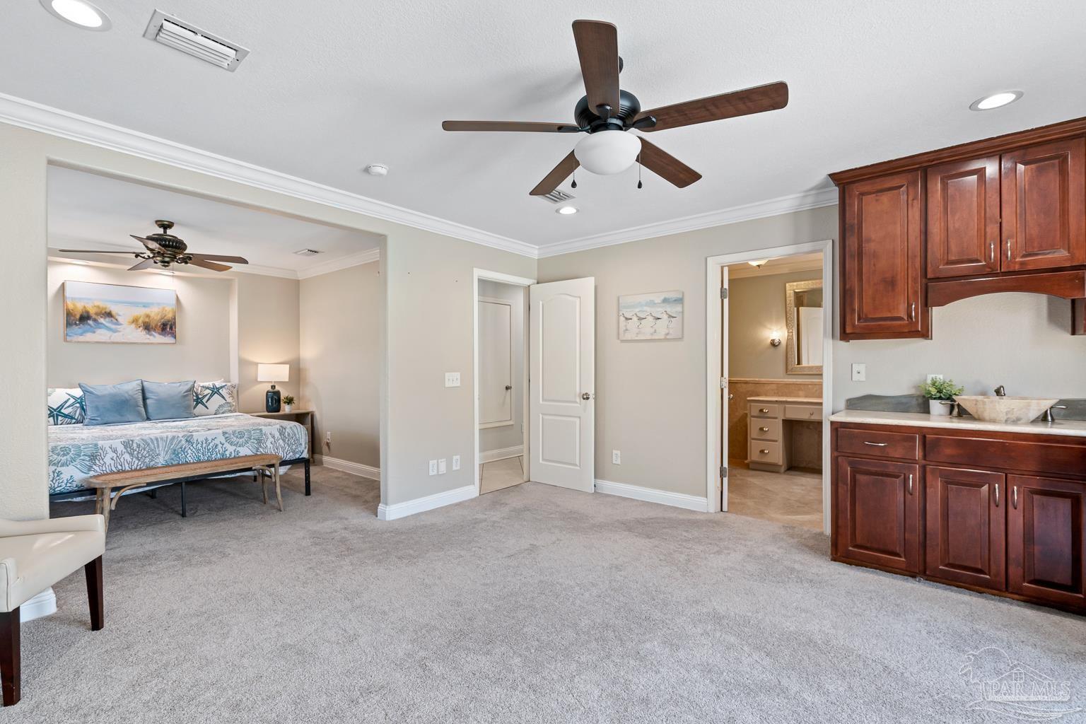 961 Aquamarine Dr