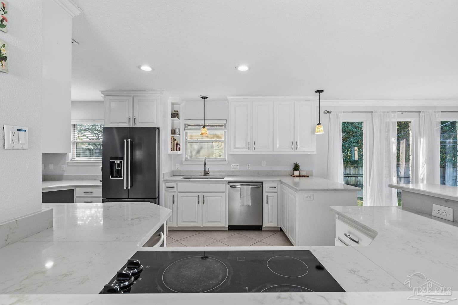 961 Aquamarine Dr