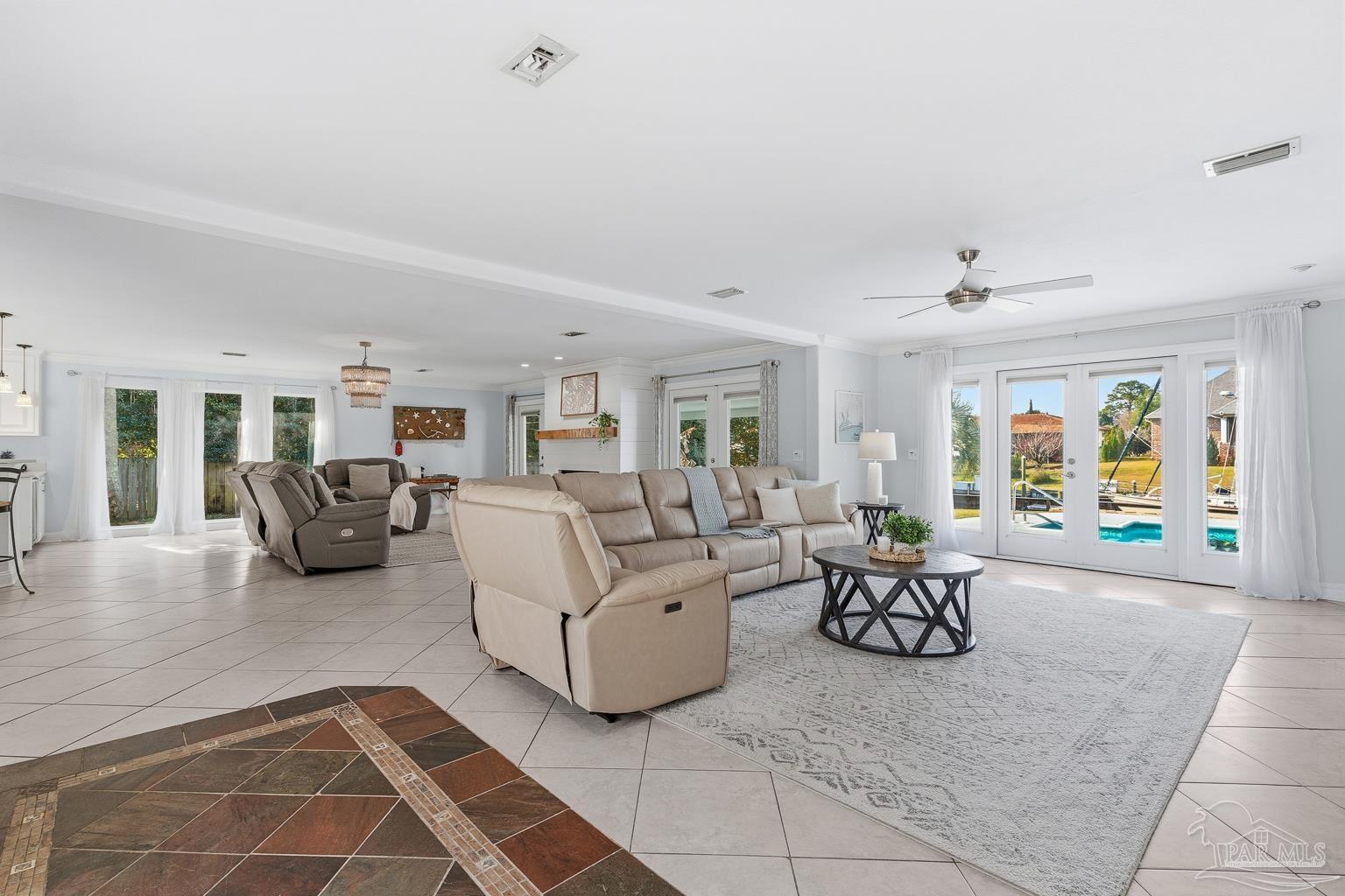 961 Aquamarine Dr