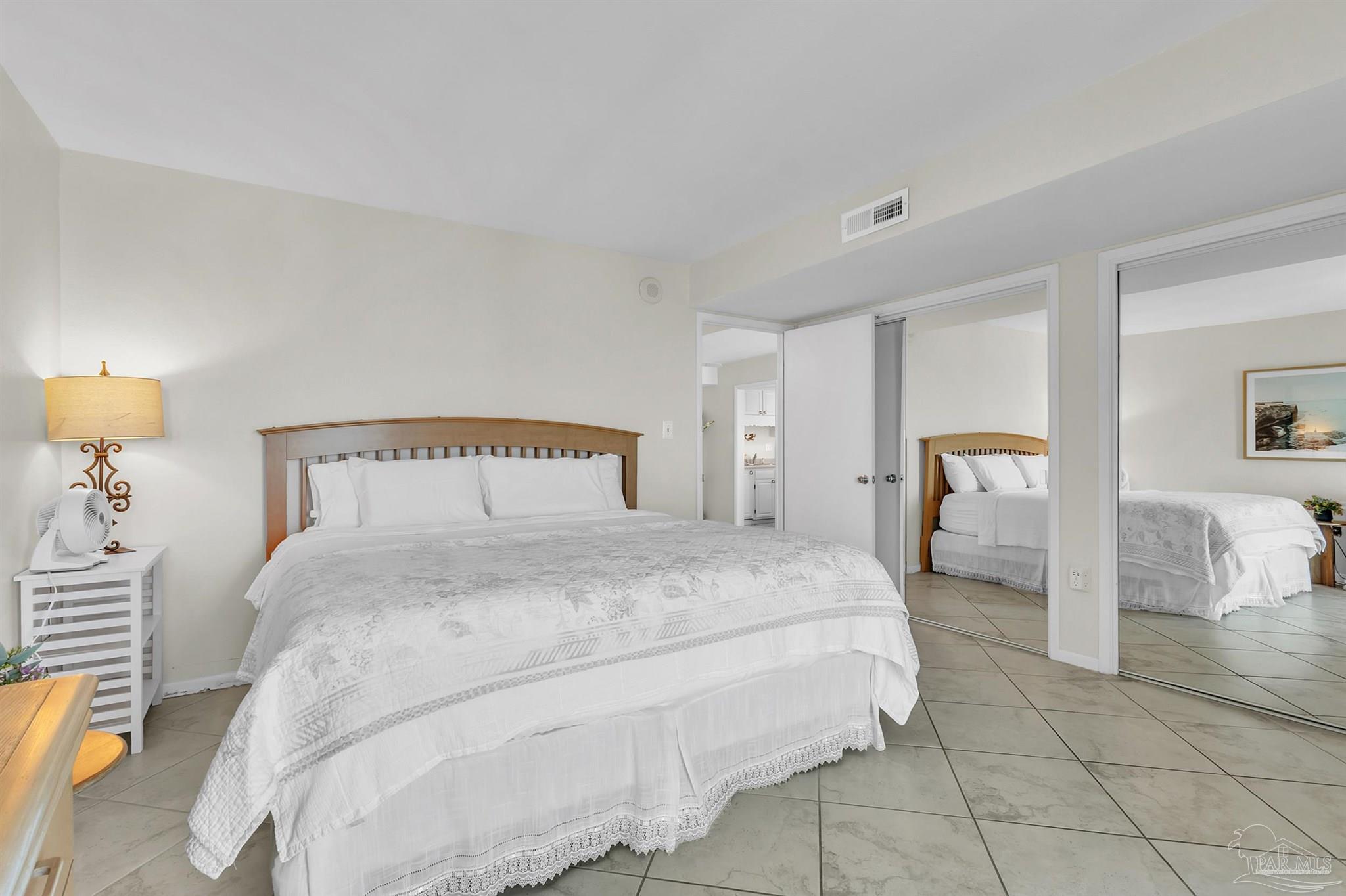 330 Ft Pickens Rd # 7B