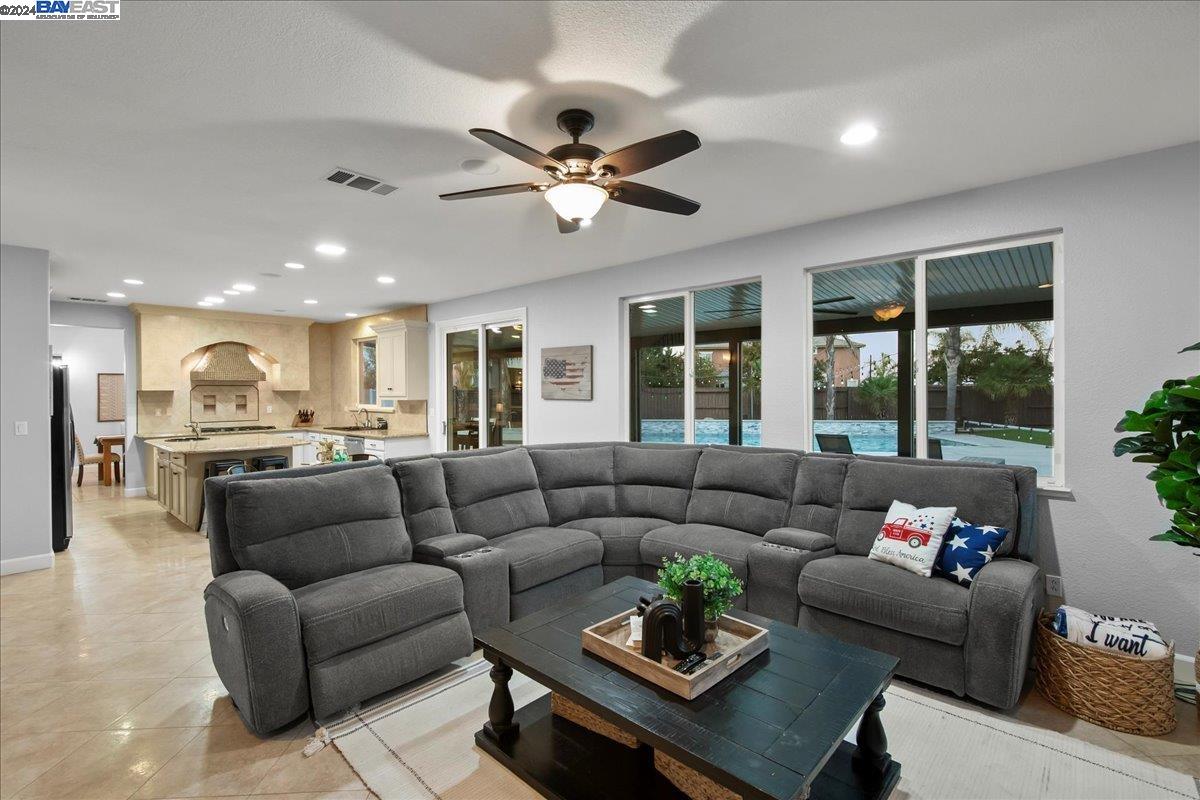 748 Wilde Ct