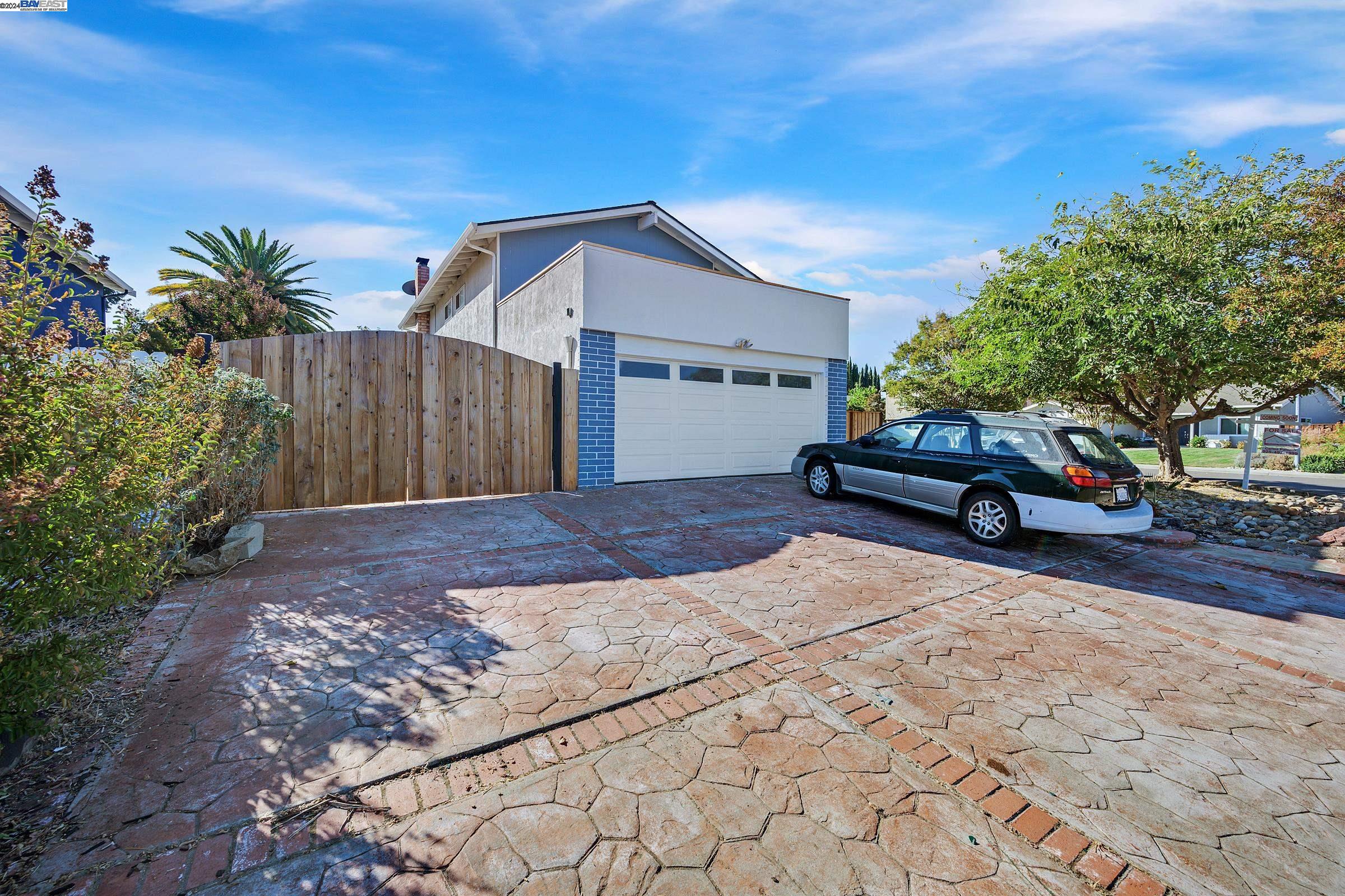 5407 Evelyn Way