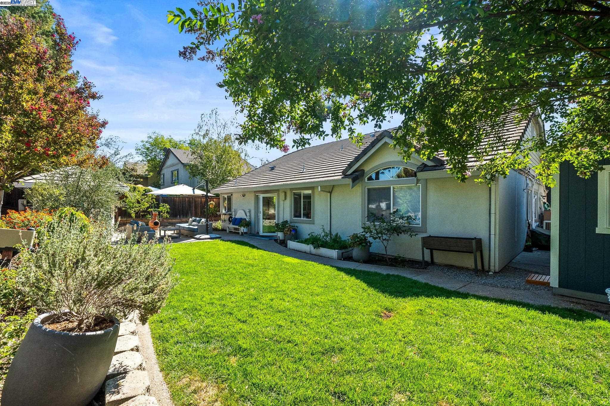 654 Daisyfield Dr
