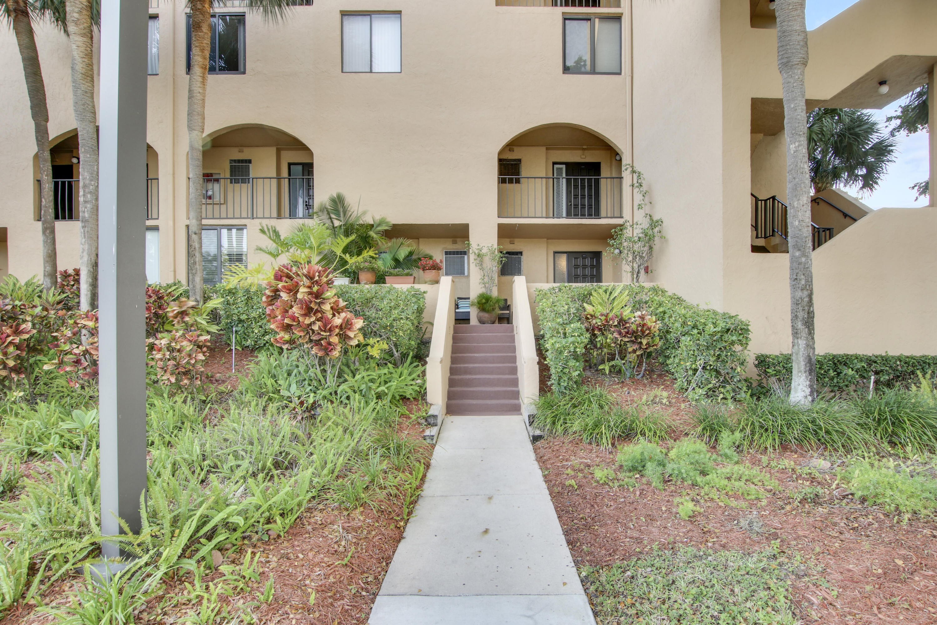 755 Dotterel Road
