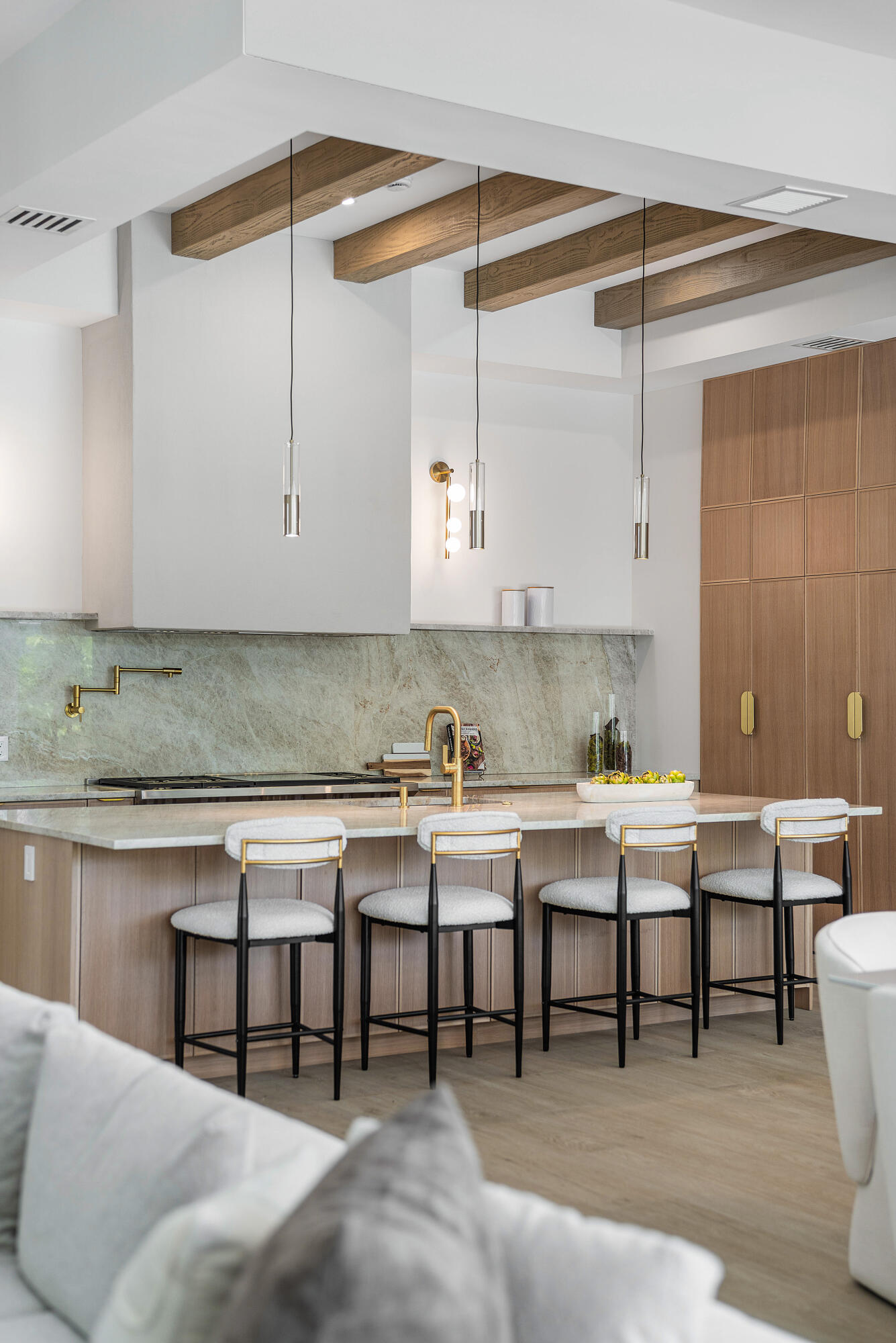 1701 N Swinton Avenue