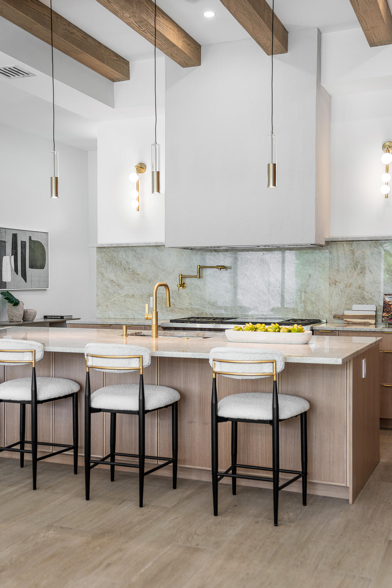 1701 N Swinton Avenue