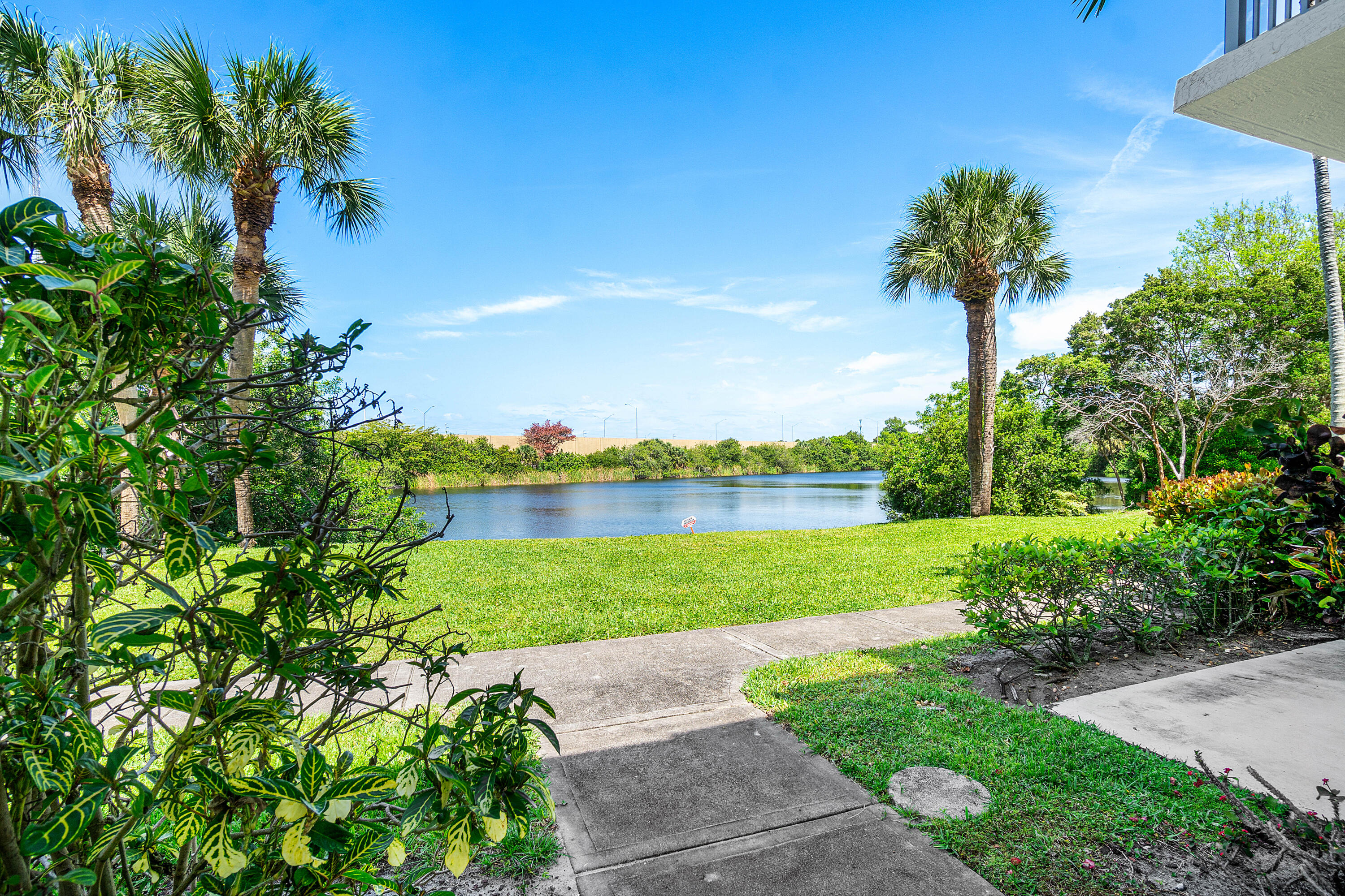 2052 Alta Meadows Lane