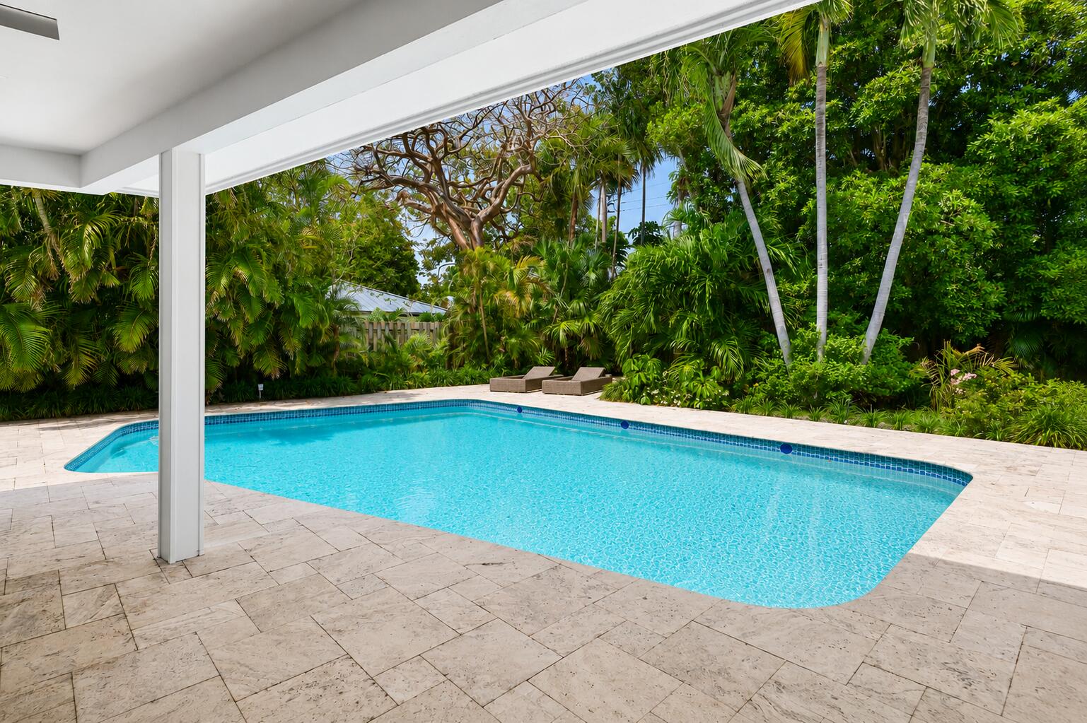 2401 Banyan Road