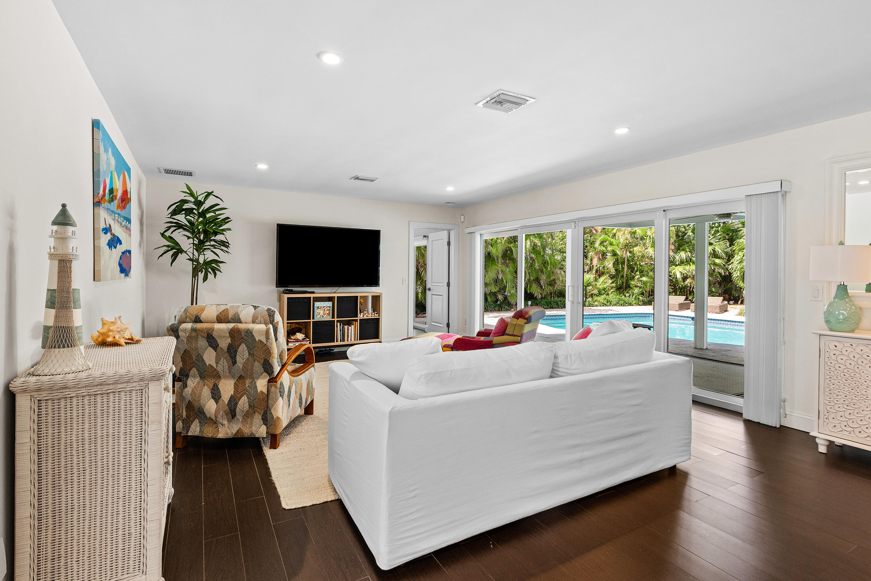 2401 Banyan Road