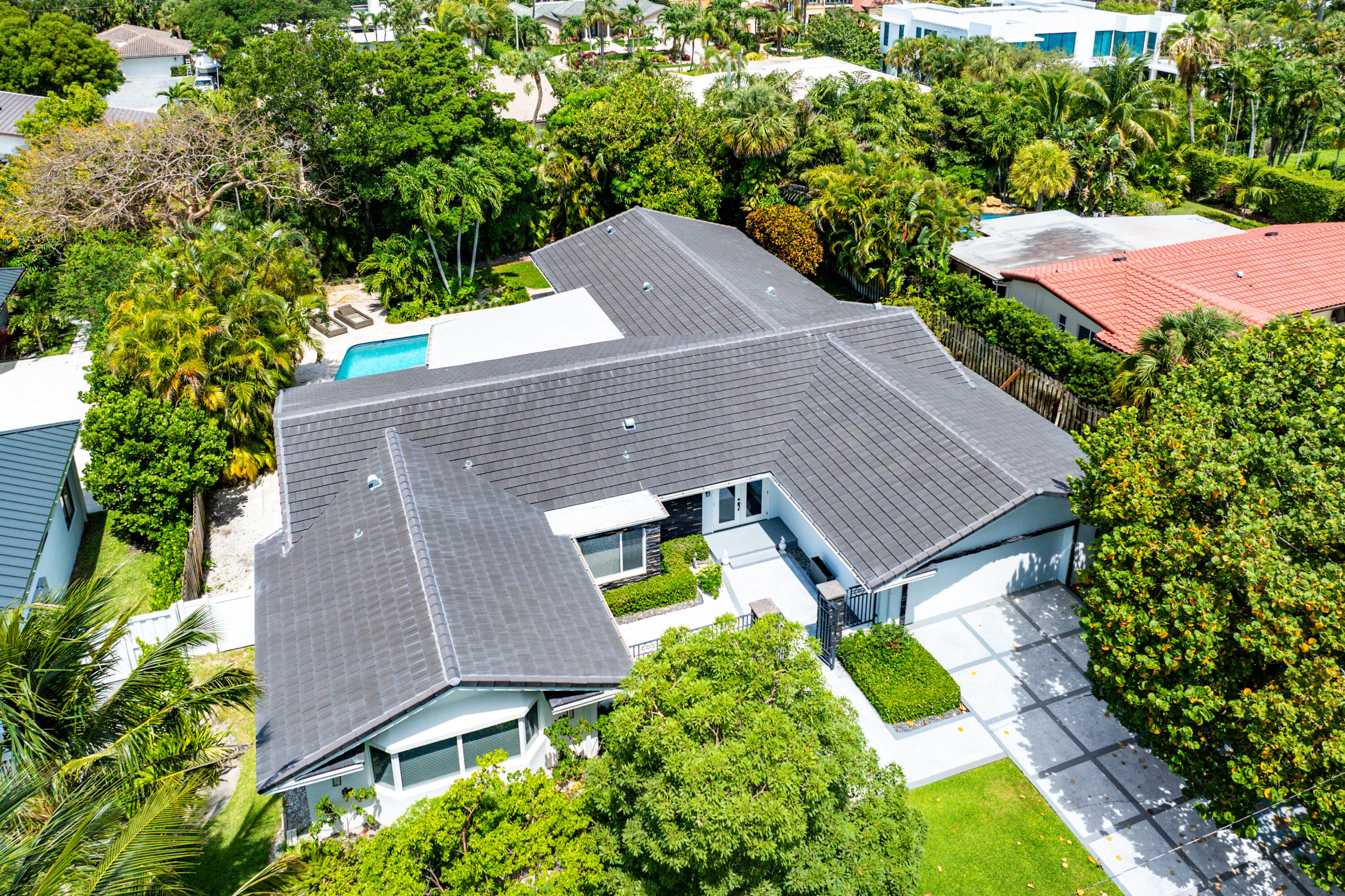 2401 Banyan Road