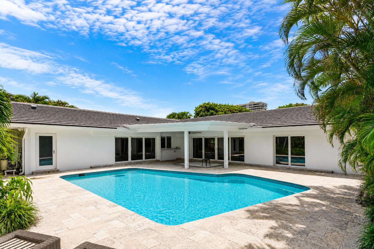 2401 Banyan Road