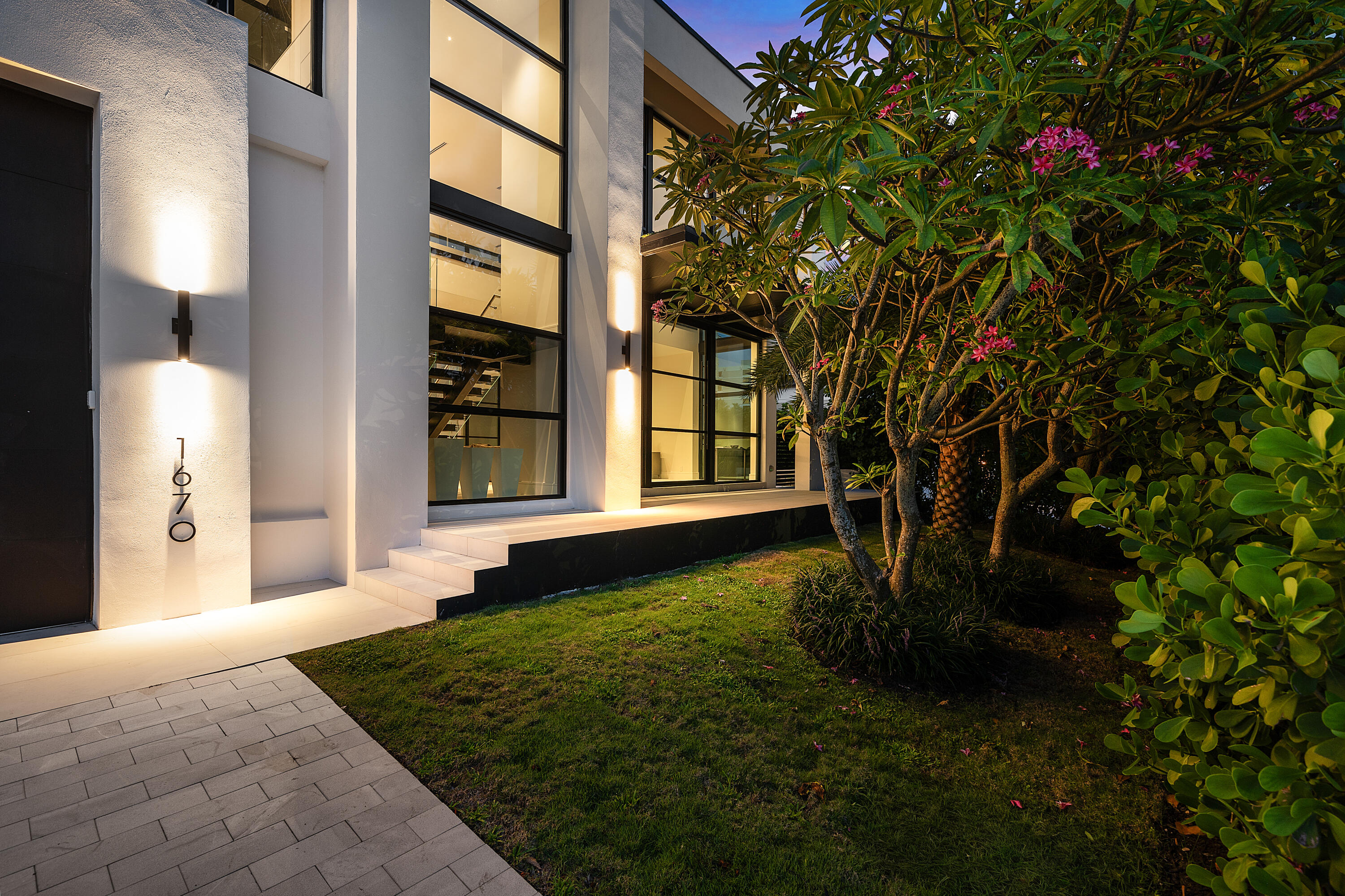 1670 E Terra Mar Drive, Lauderdale-By-The-Sea