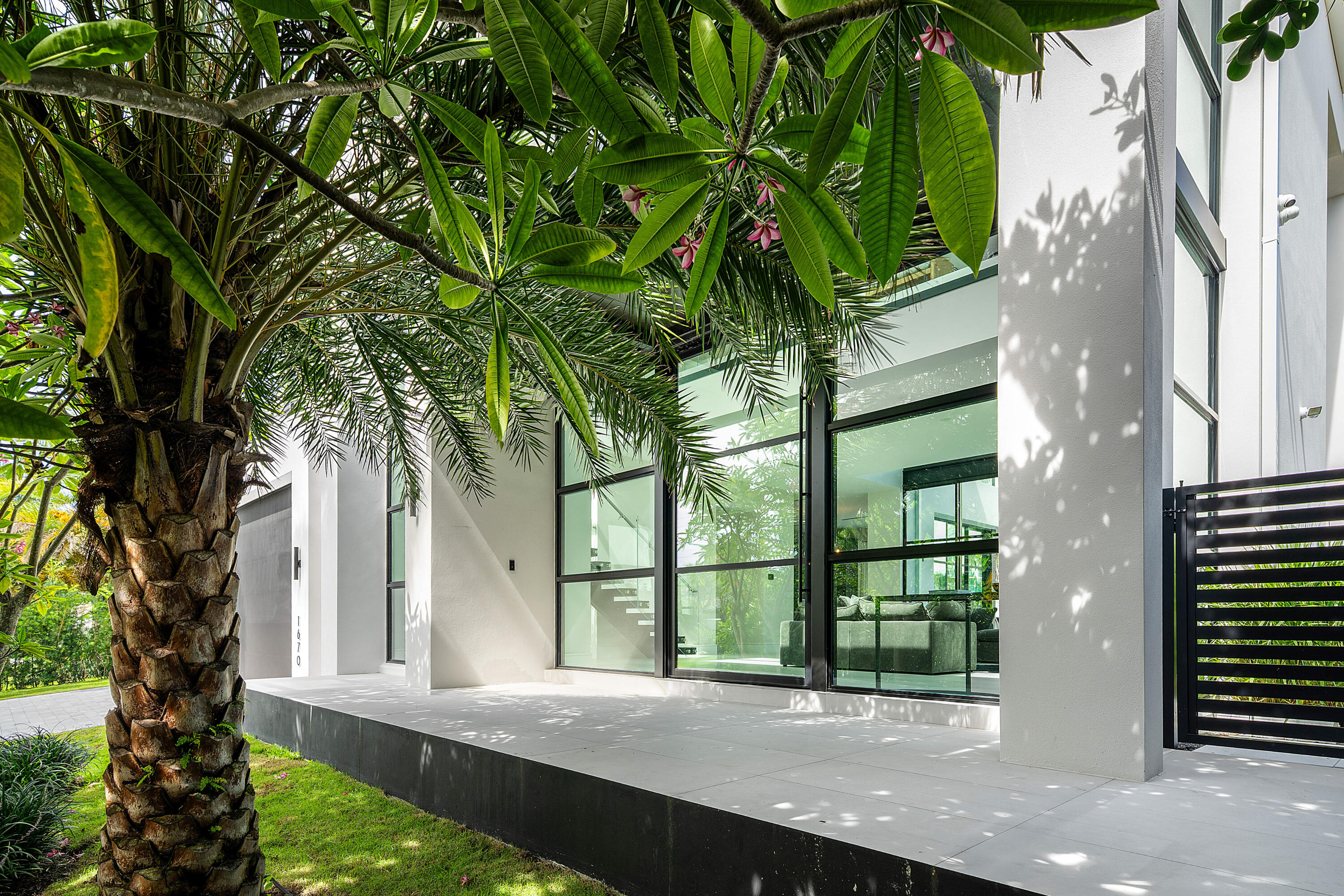 1670 E Terra Mar Drive, Lauderdale-By-The-Sea