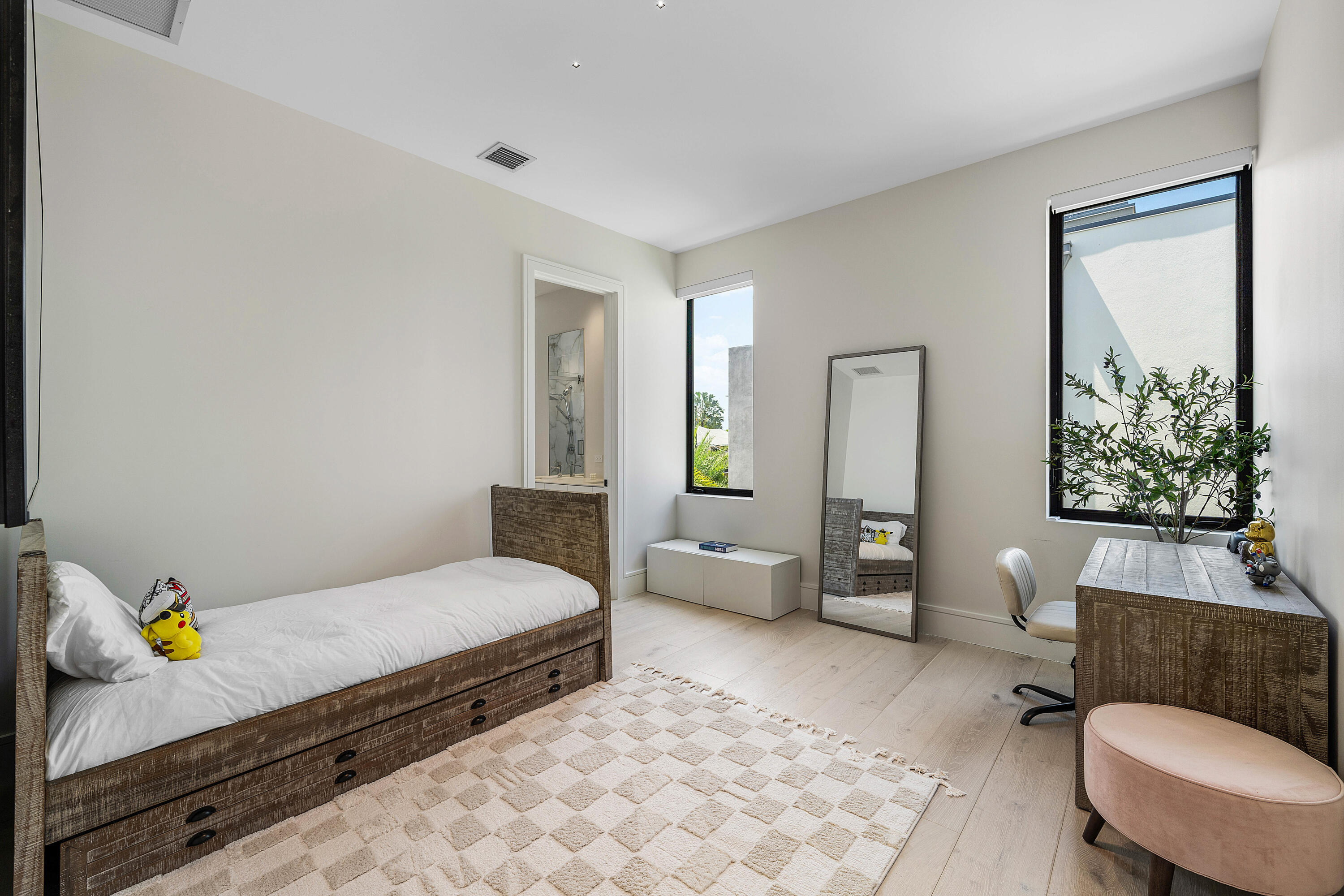 1670 E Terra Mar Drive, Lauderdale-By-The-Sea