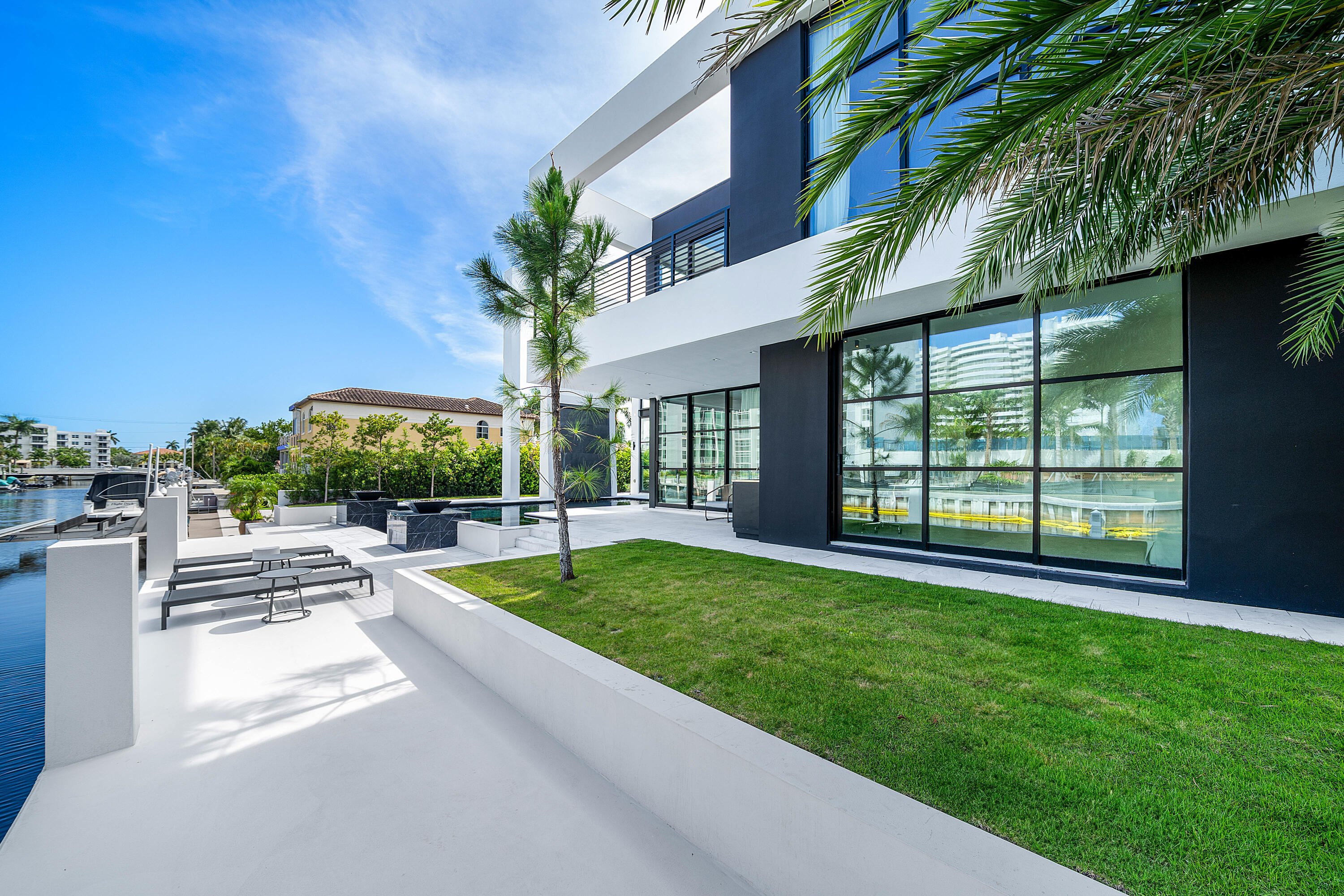 1670 E Terra Mar Drive, Lauderdale-By-The-Sea