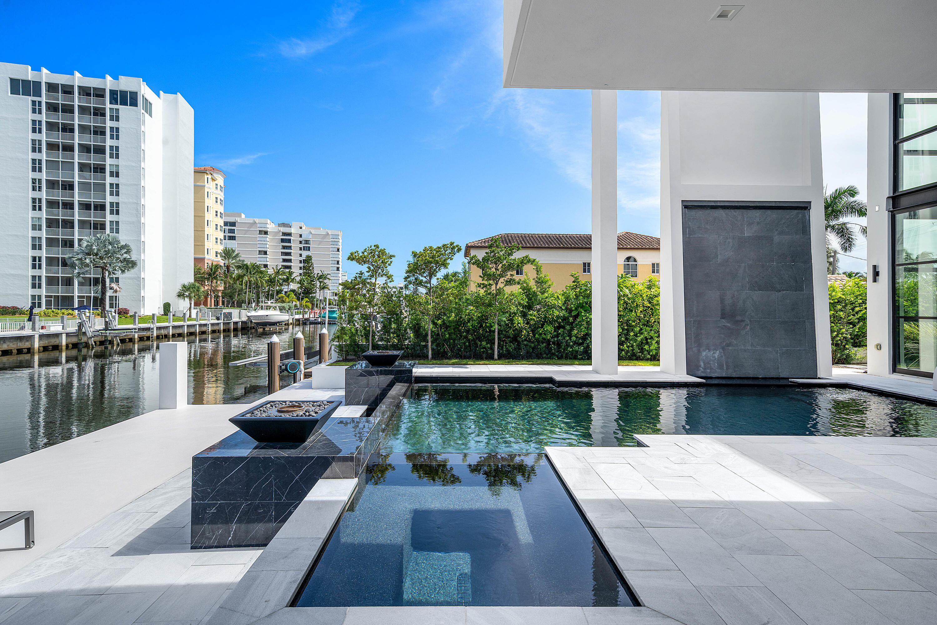 1670 E Terra Mar Drive, Lauderdale-By-The-Sea