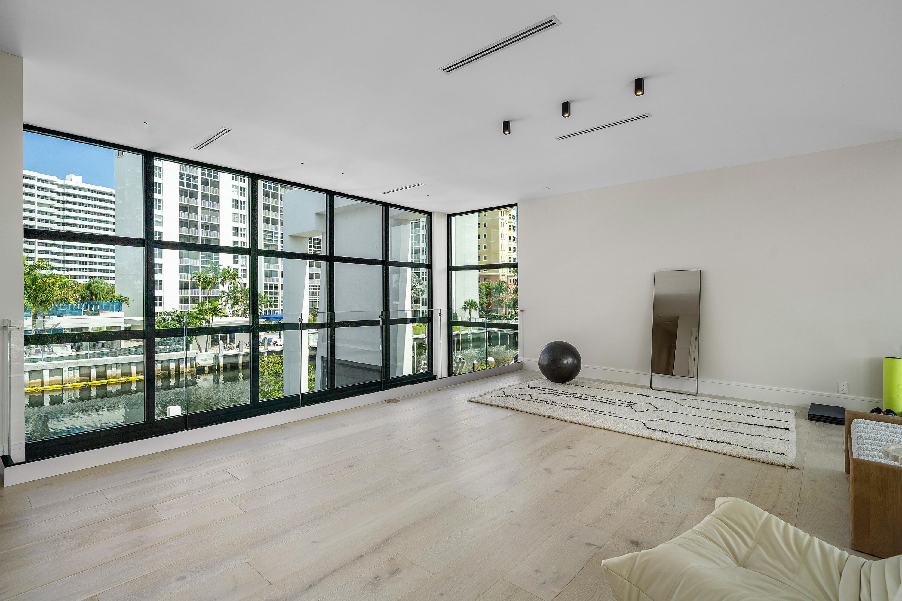 1670 E Terra Mar Drive, Lauderdale-By-The-Sea
