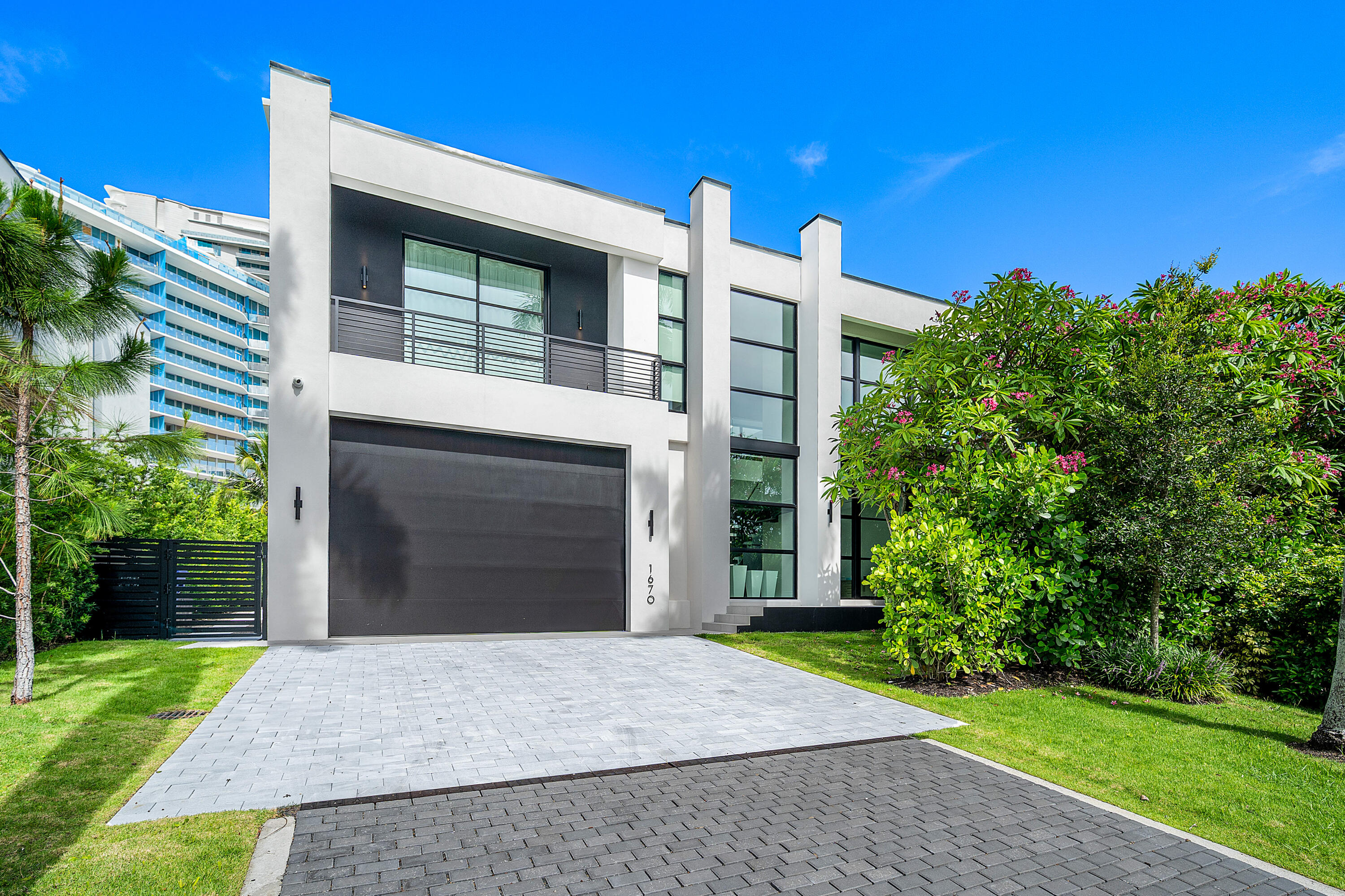 1670 E Terra Mar Drive, Lauderdale-By-The-Sea