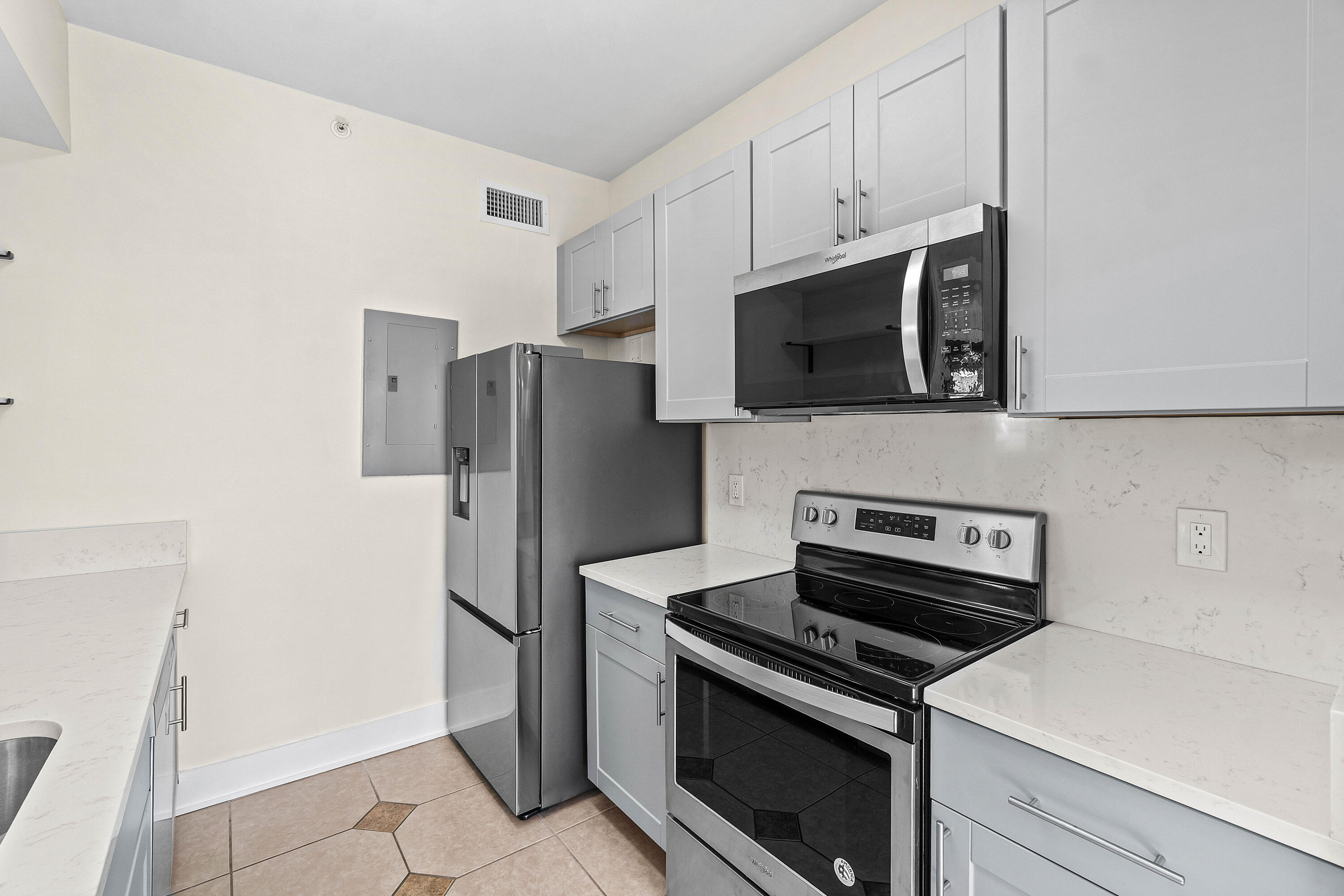 1000 Scotia Drive 102