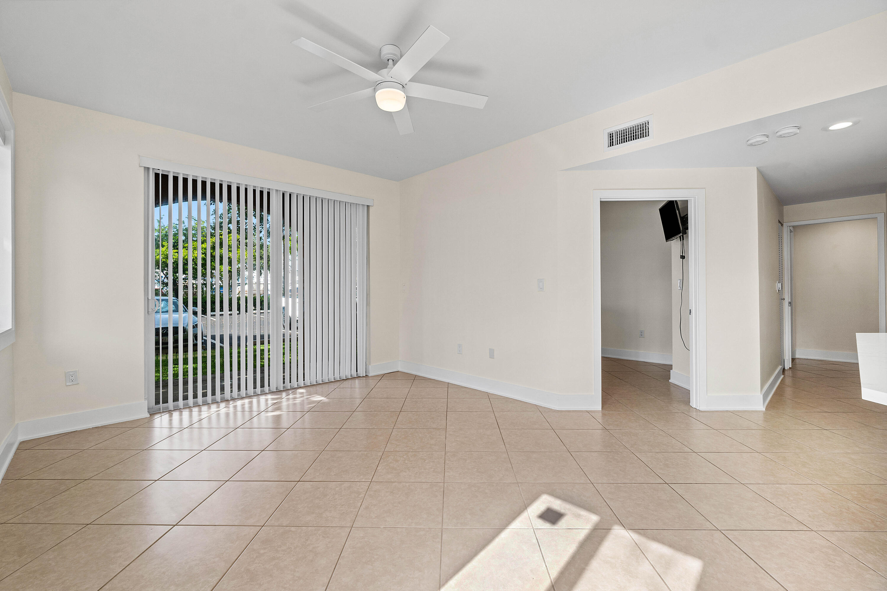 1000 Scotia Drive 102
