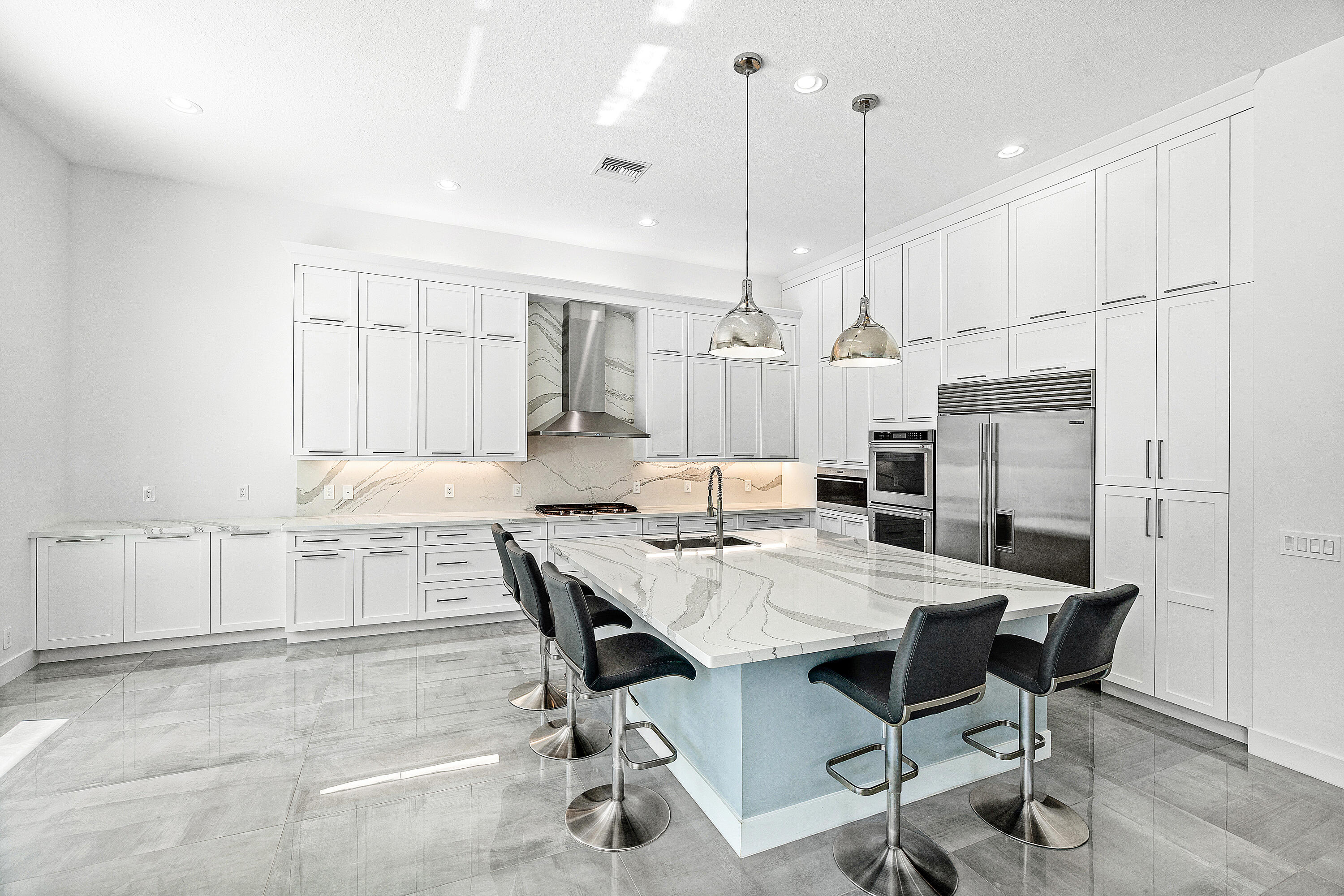9006 Dulcetto Court