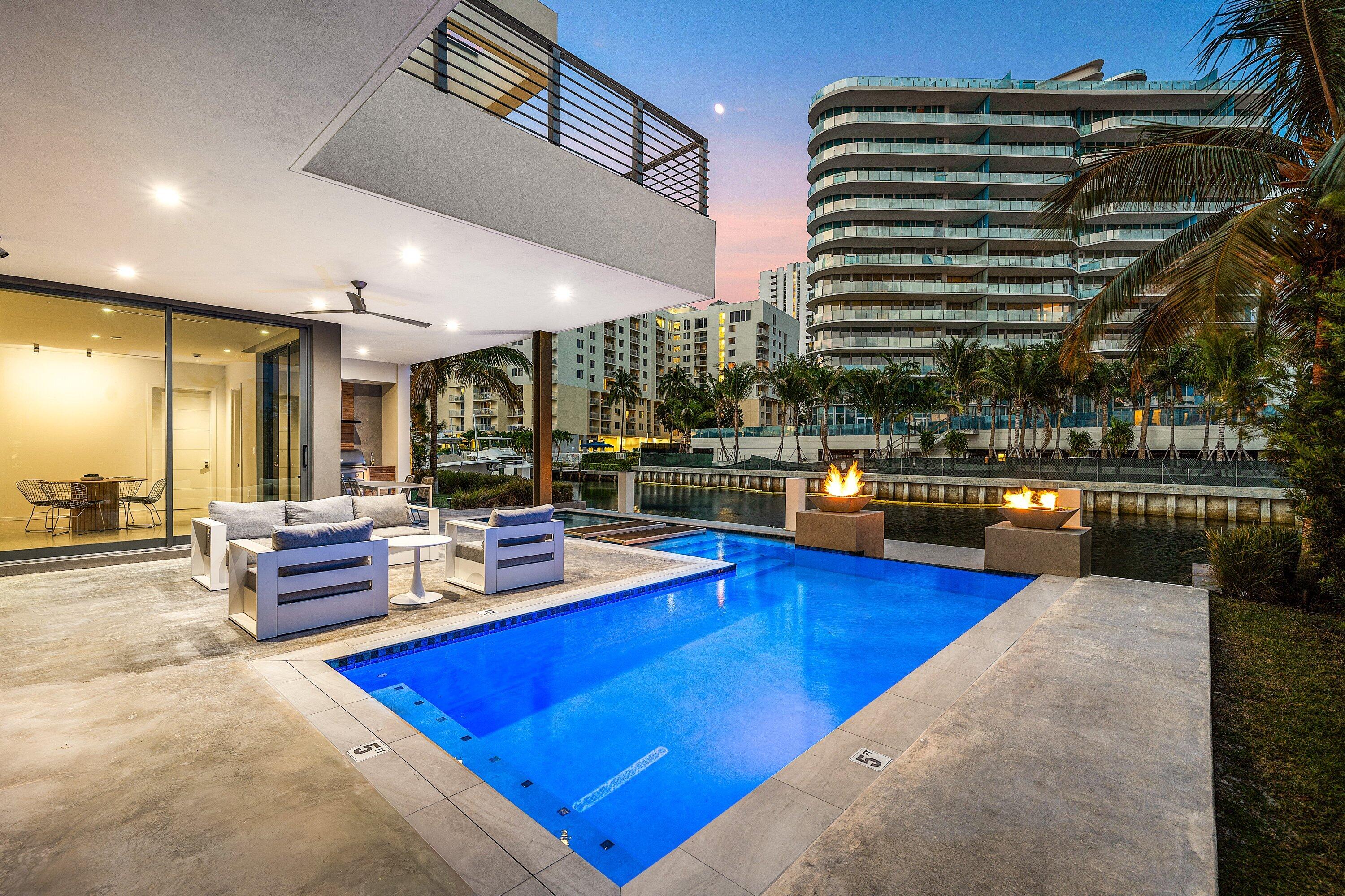 1650 E Terra Mar Drive, Lauderdale-By-The-Sea