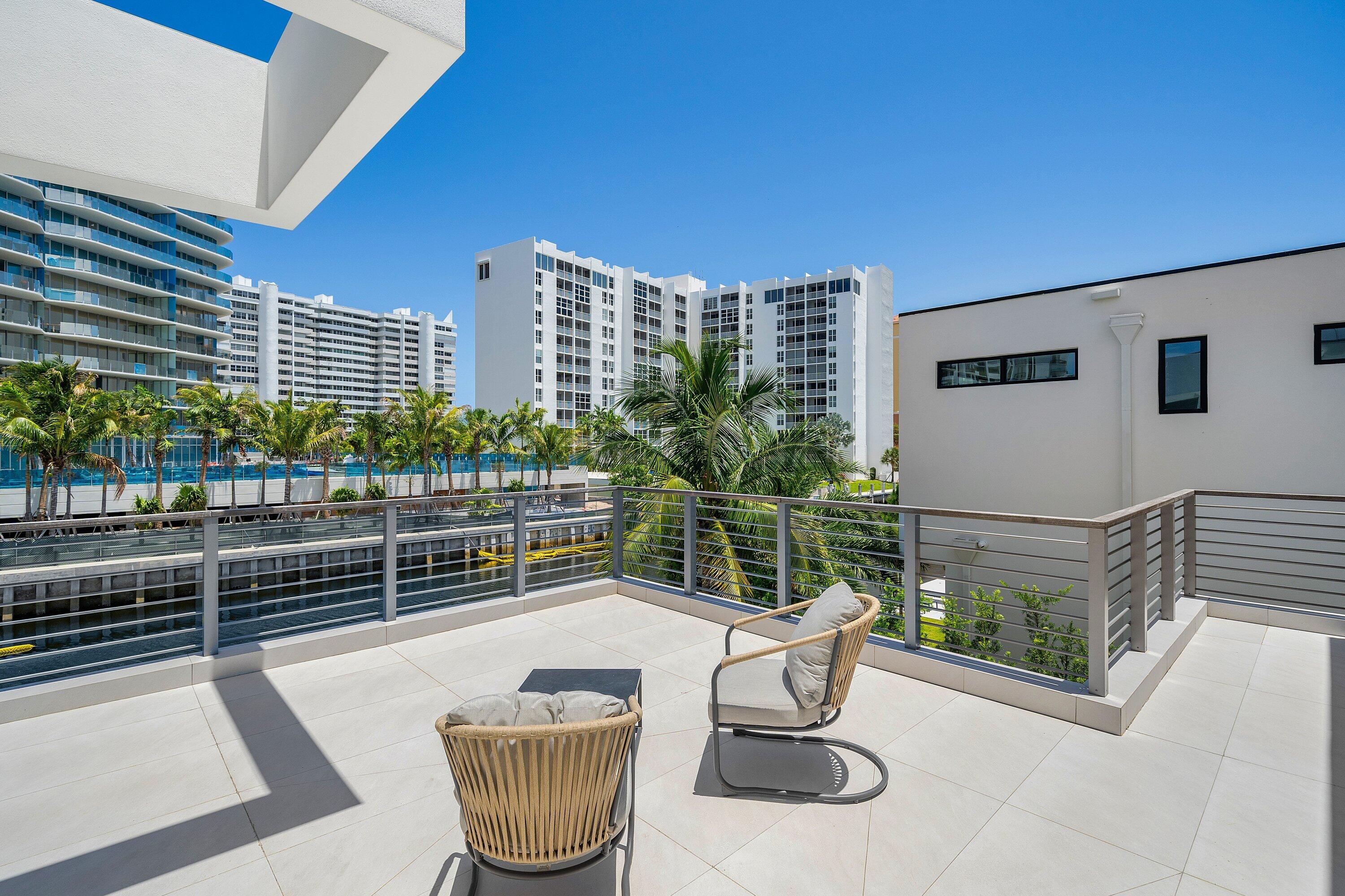 1650 E Terra Mar Drive, Lauderdale-By-The-Sea