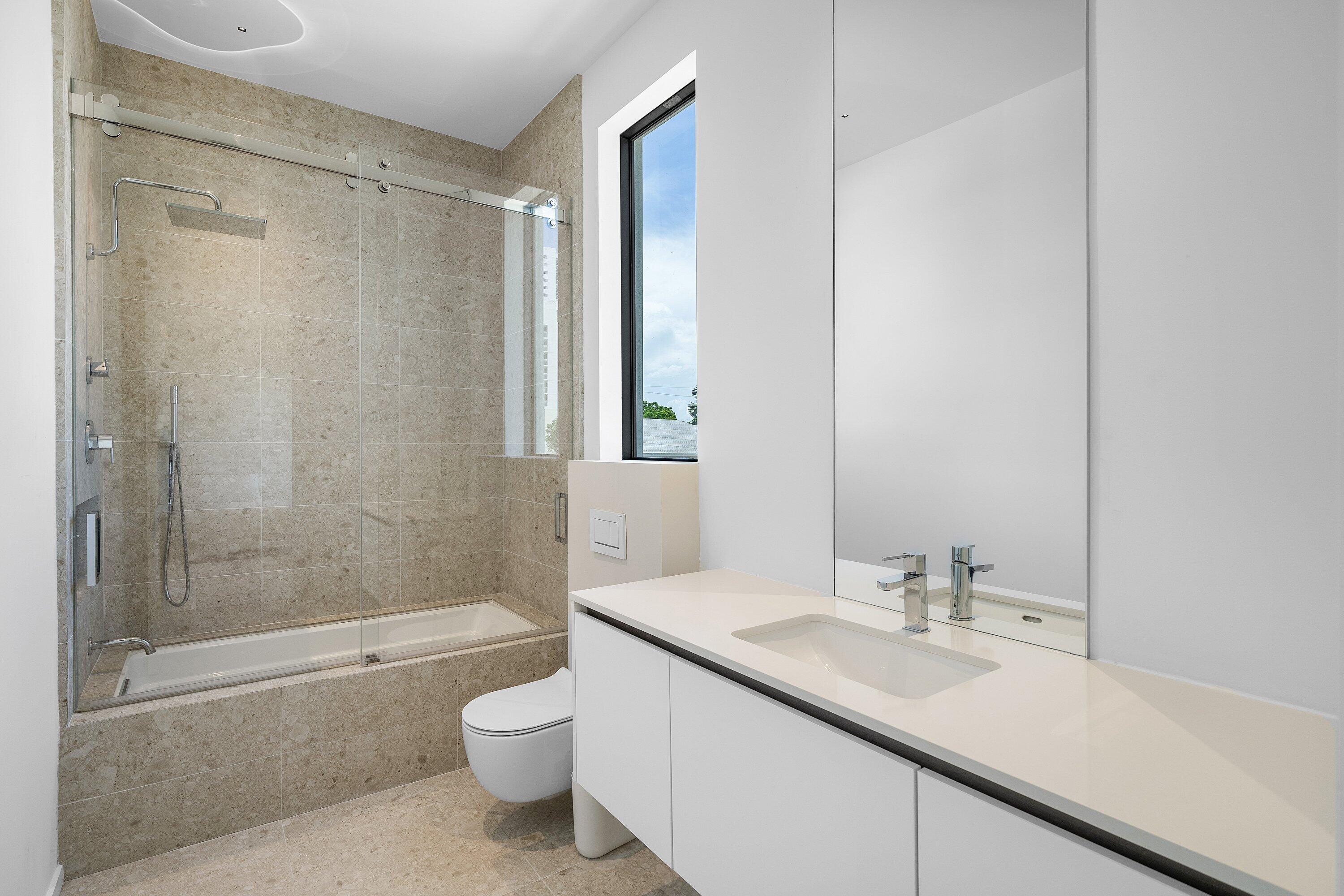 1650 E Terra Mar Drive, Lauderdale-By-The-Sea