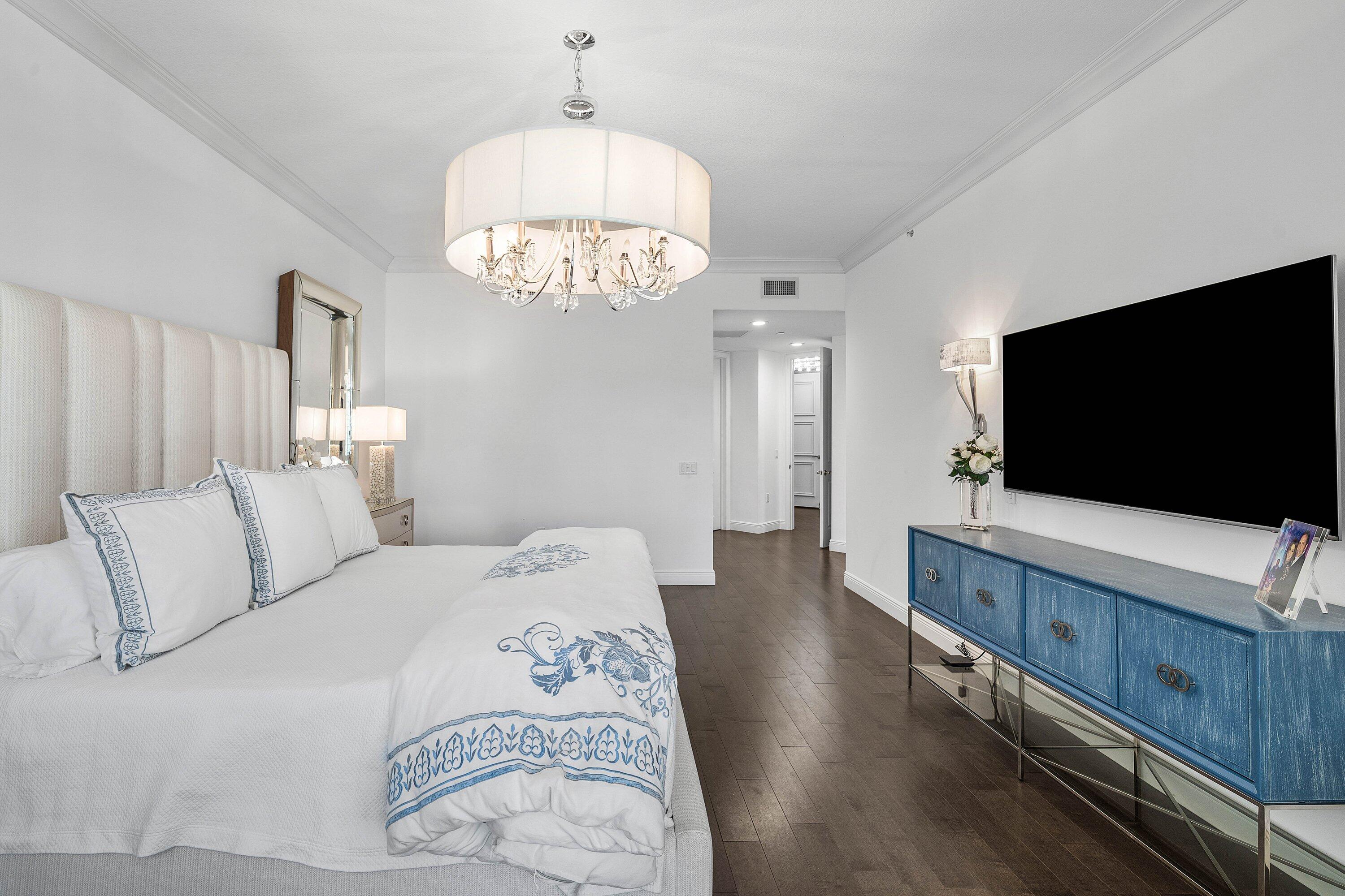 1 N OCEAN Boulevard 207