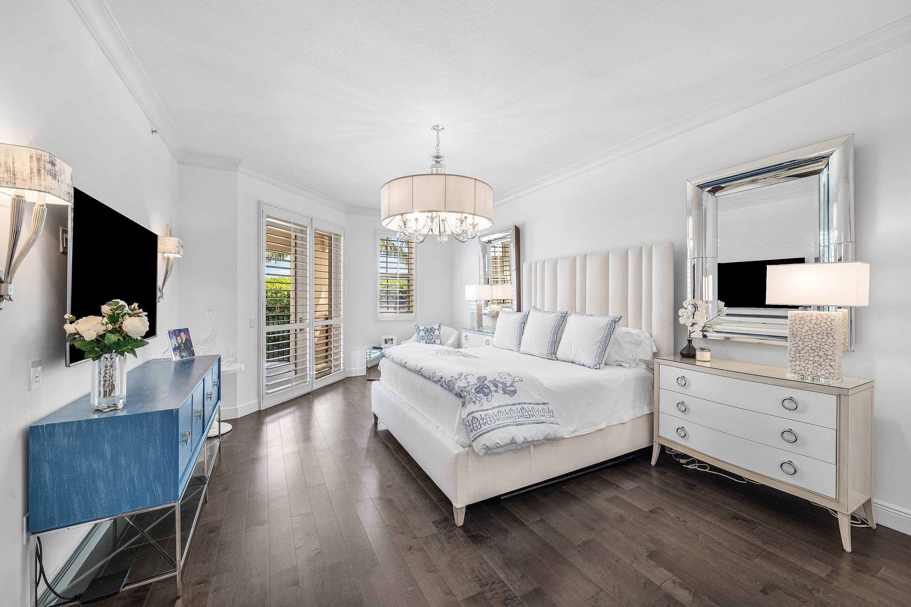 1 N OCEAN Boulevard 207