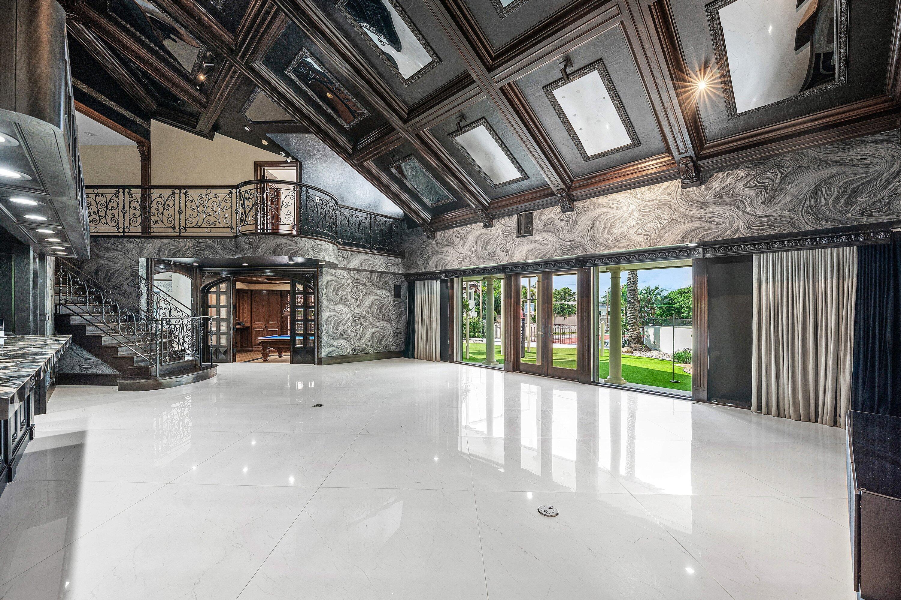 3100 NE 46th Street