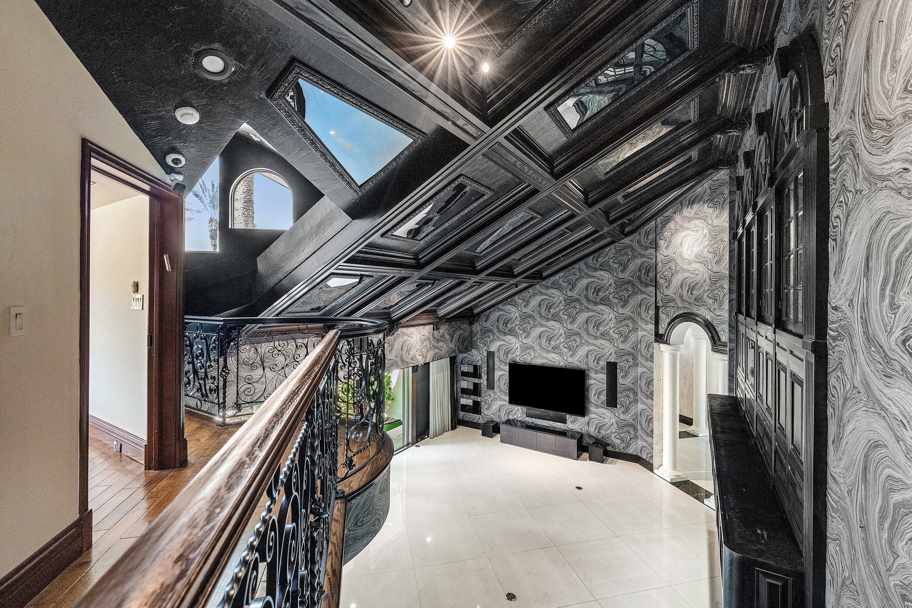 3100 NE 46th Street